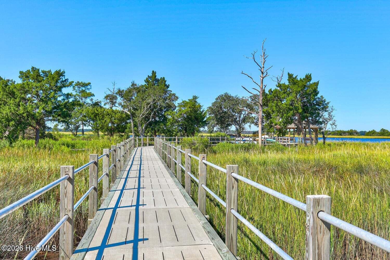 100552961 | Photo 38