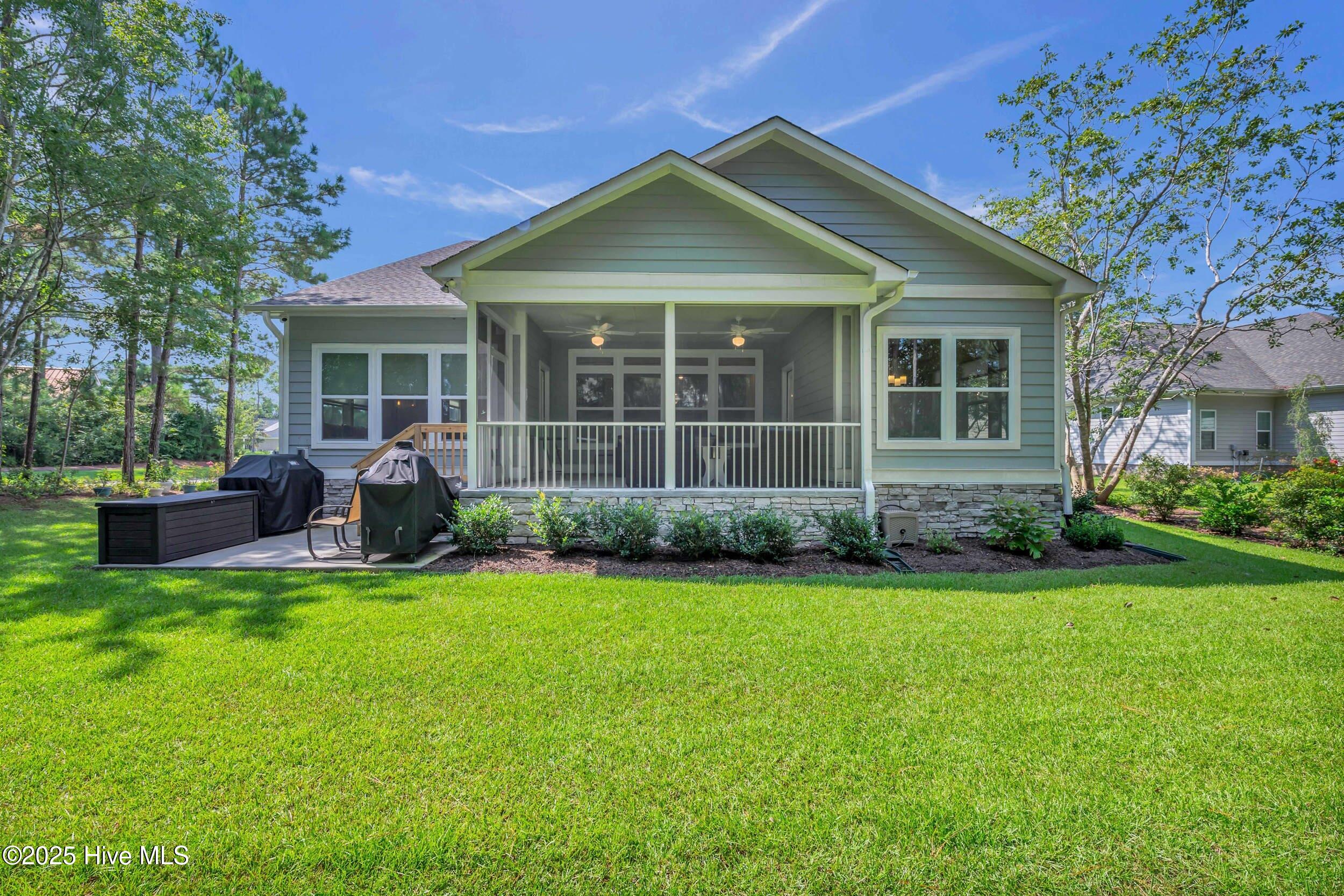 100527570 | Photo 28