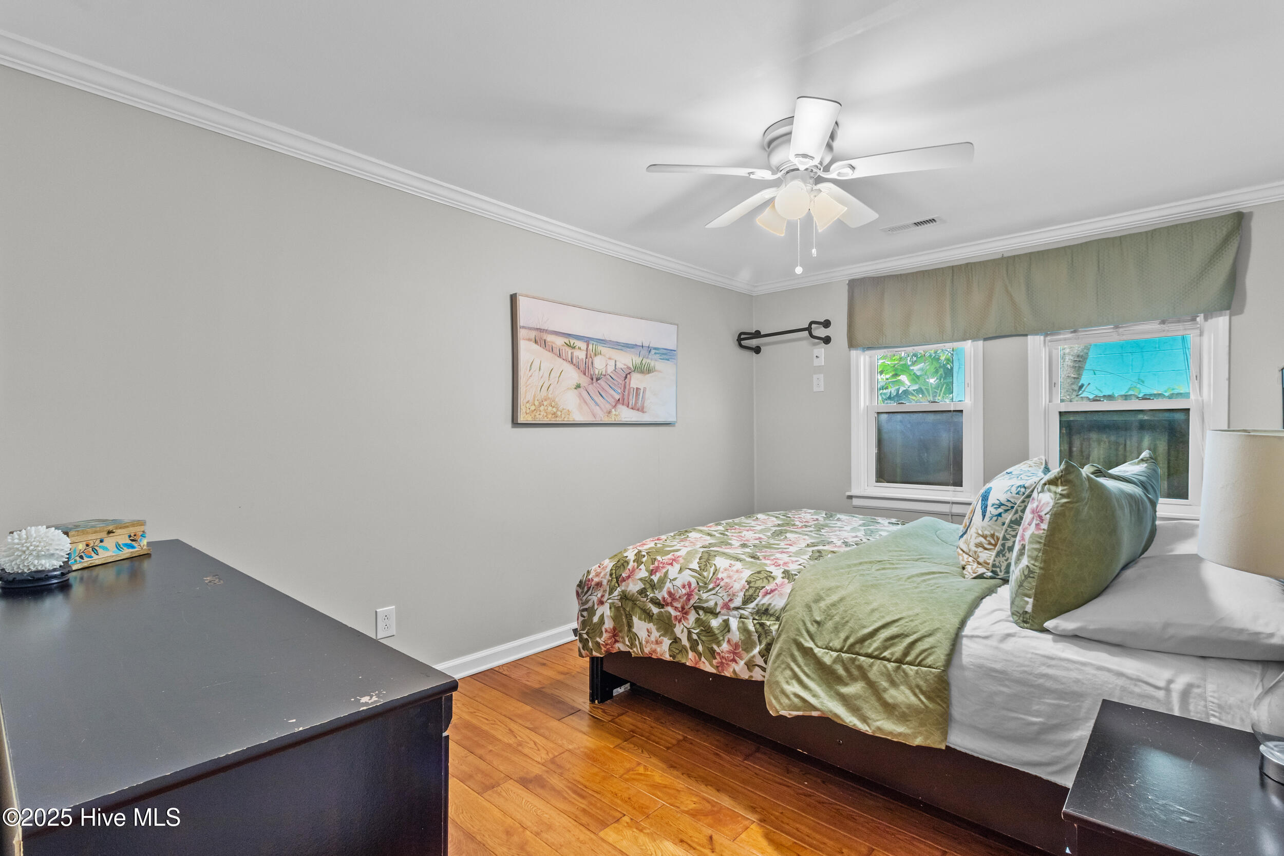 100524845 | Photo 20