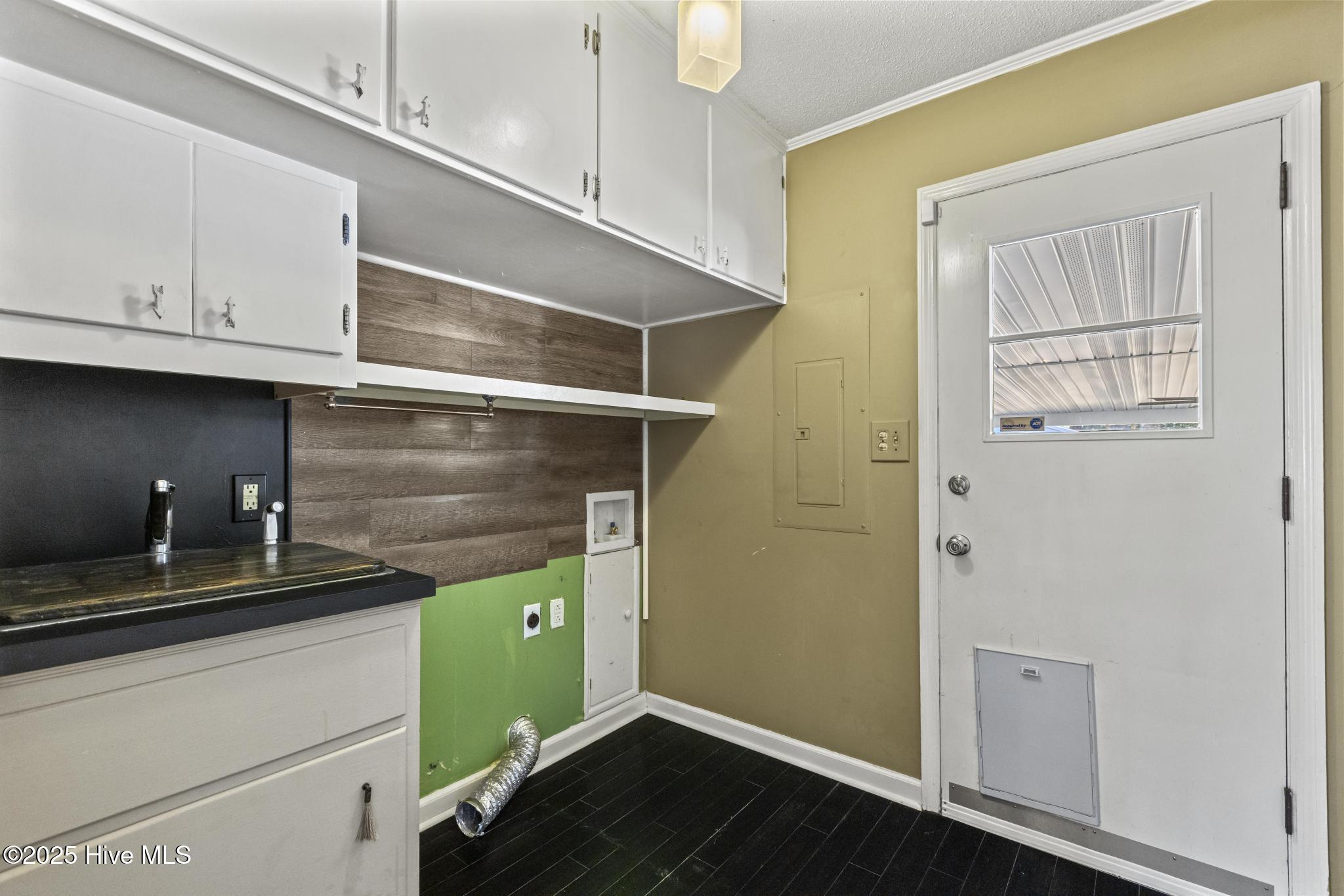 100540981 | Photo 28