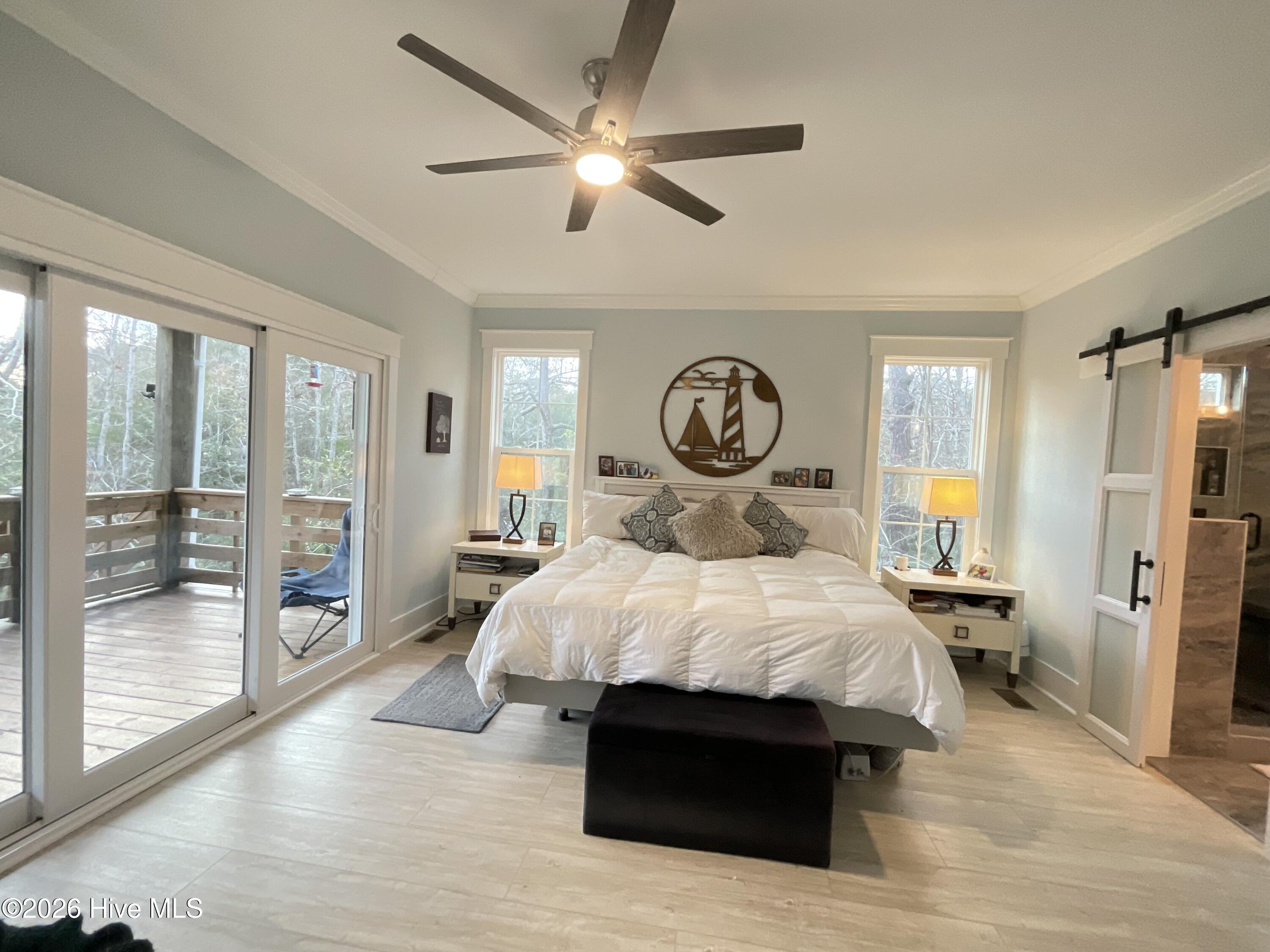 100547303 | Photo 18