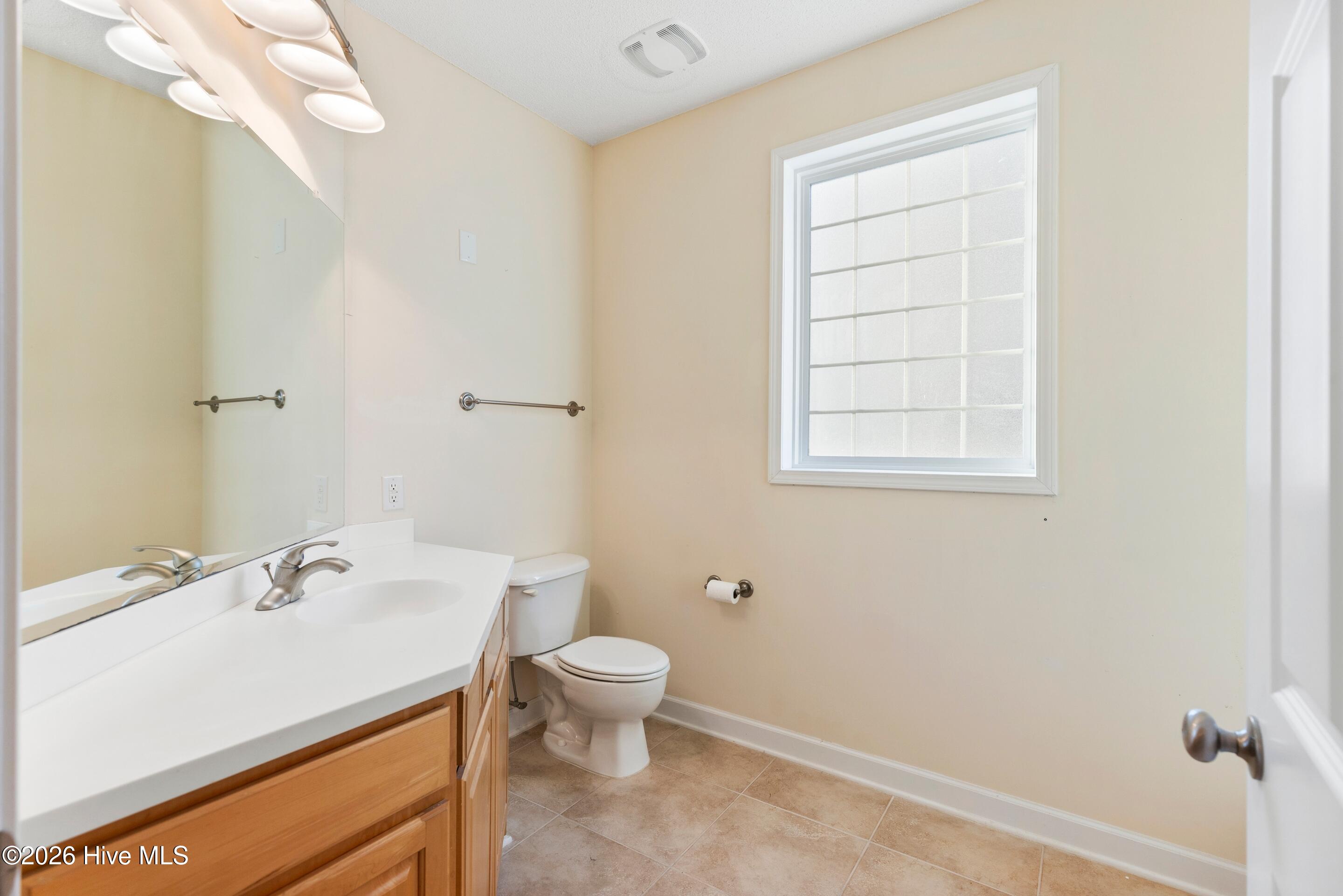 100548206 | Photo 28