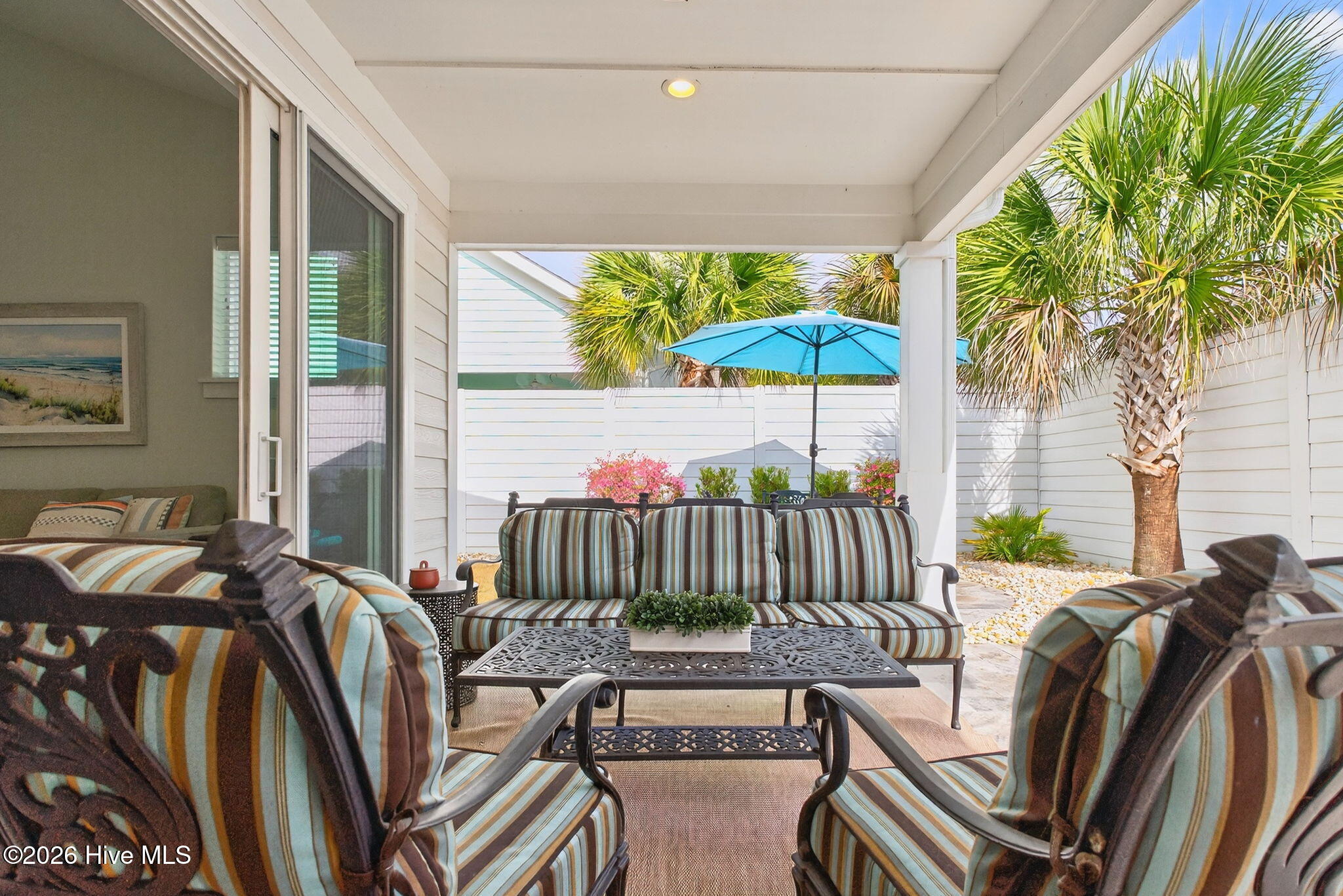 100559730 | Photo 17