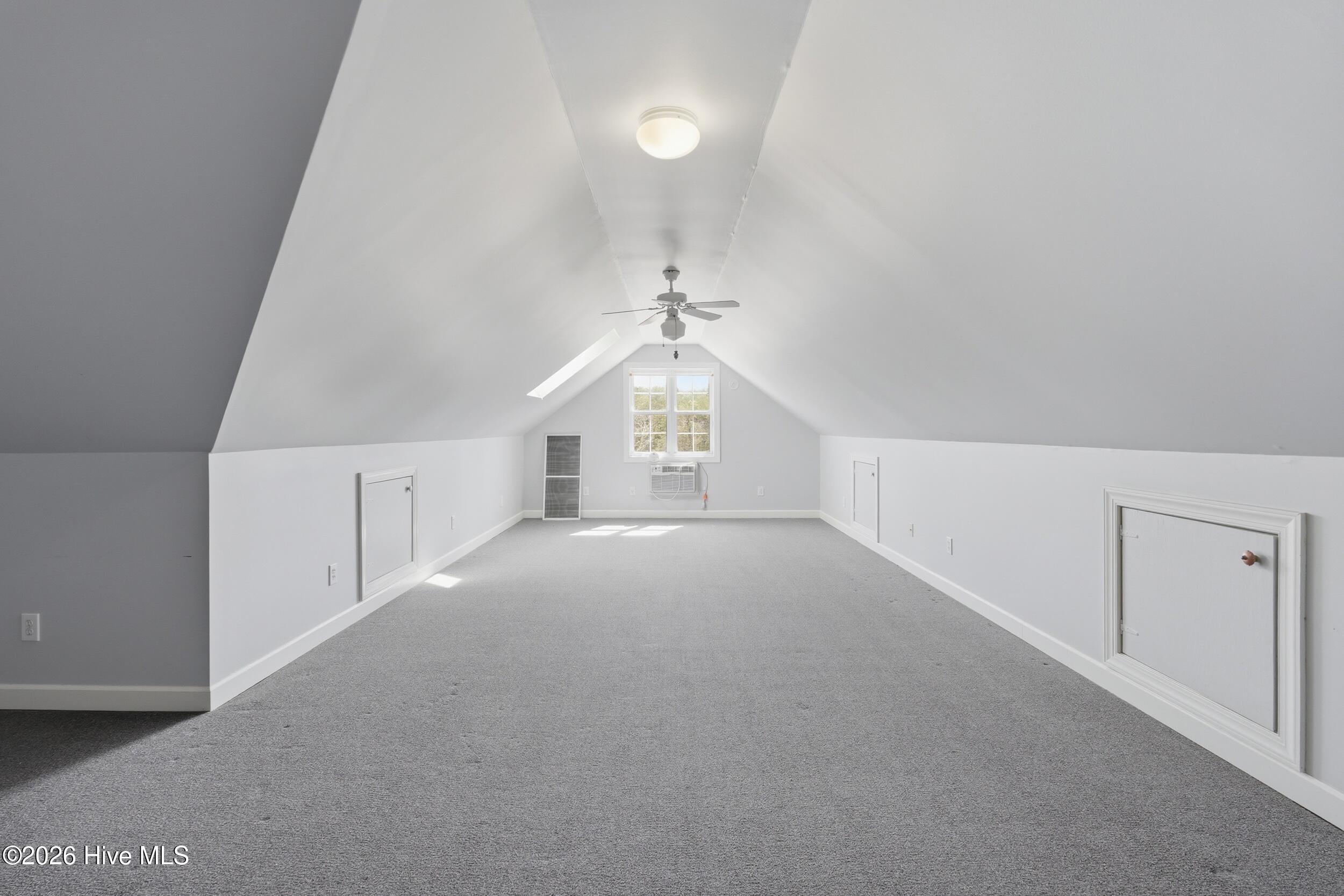 100559694 | Photo 40