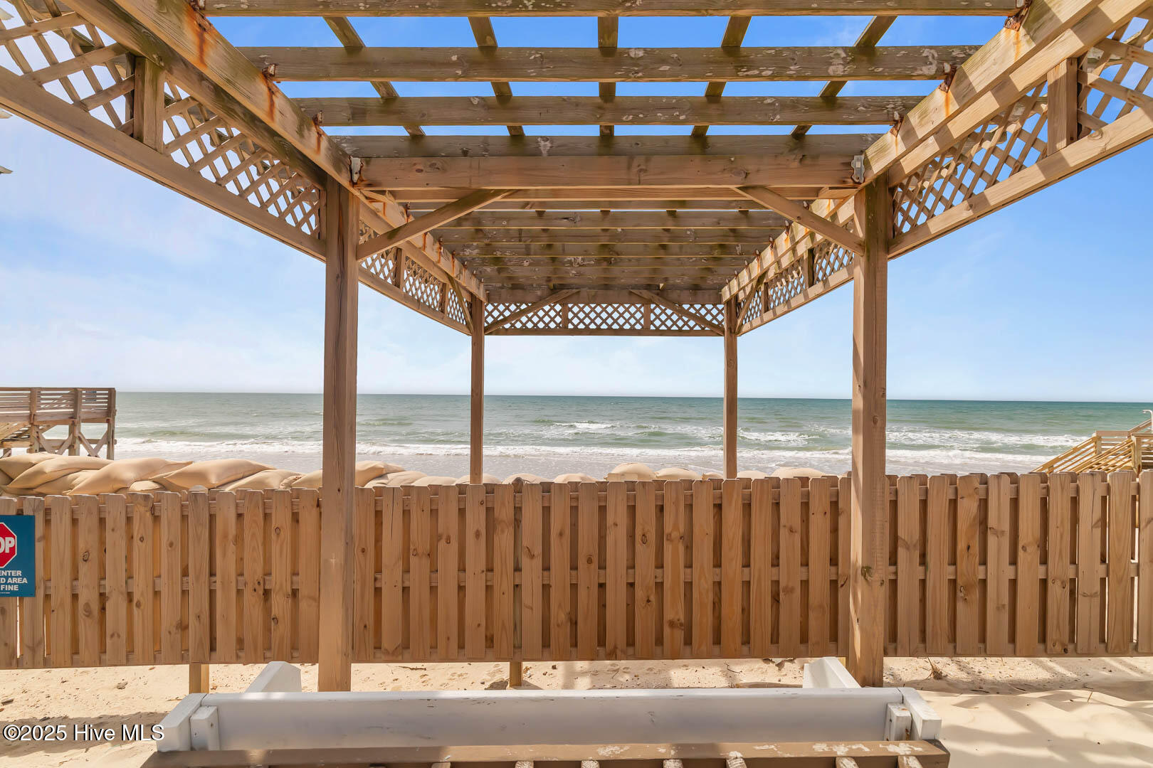 100505296 | Photo 47