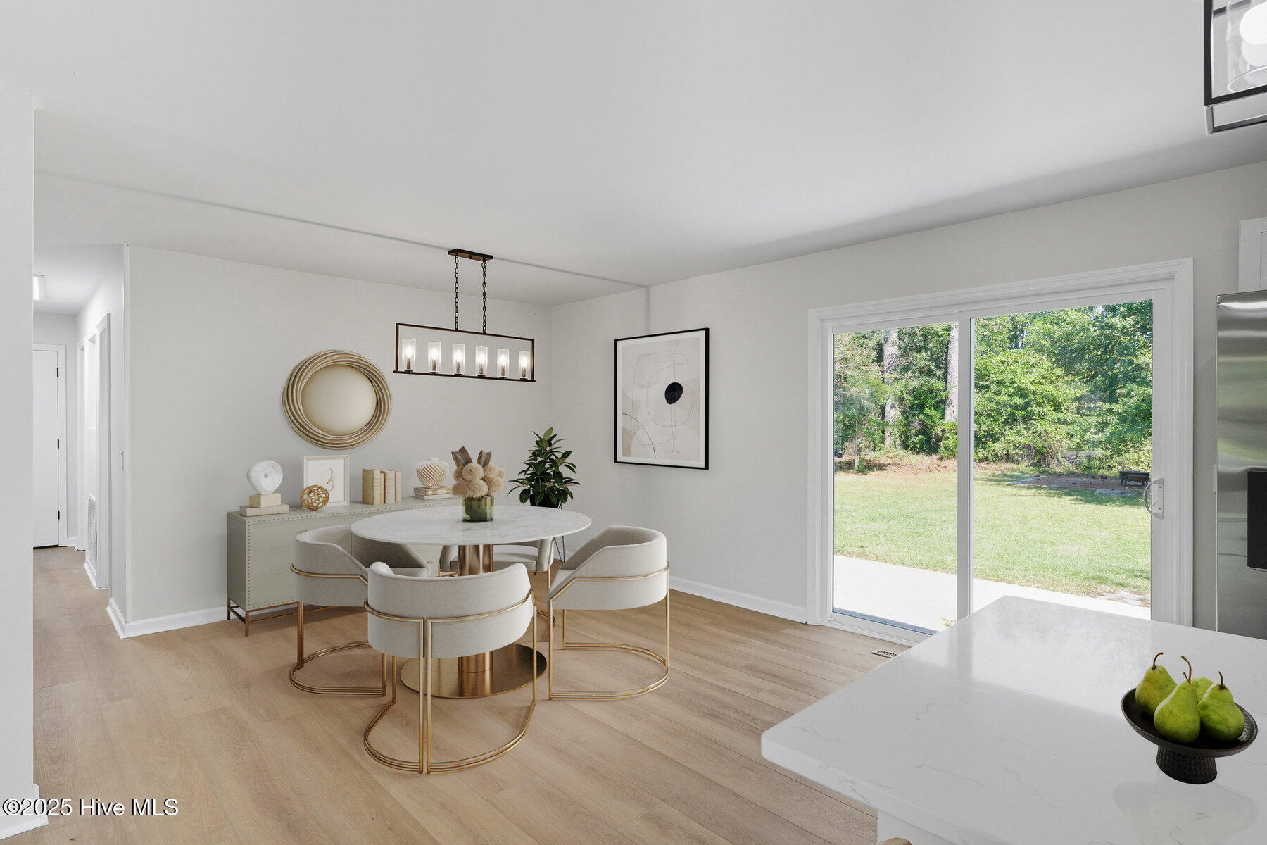 100532197 | Photo 10