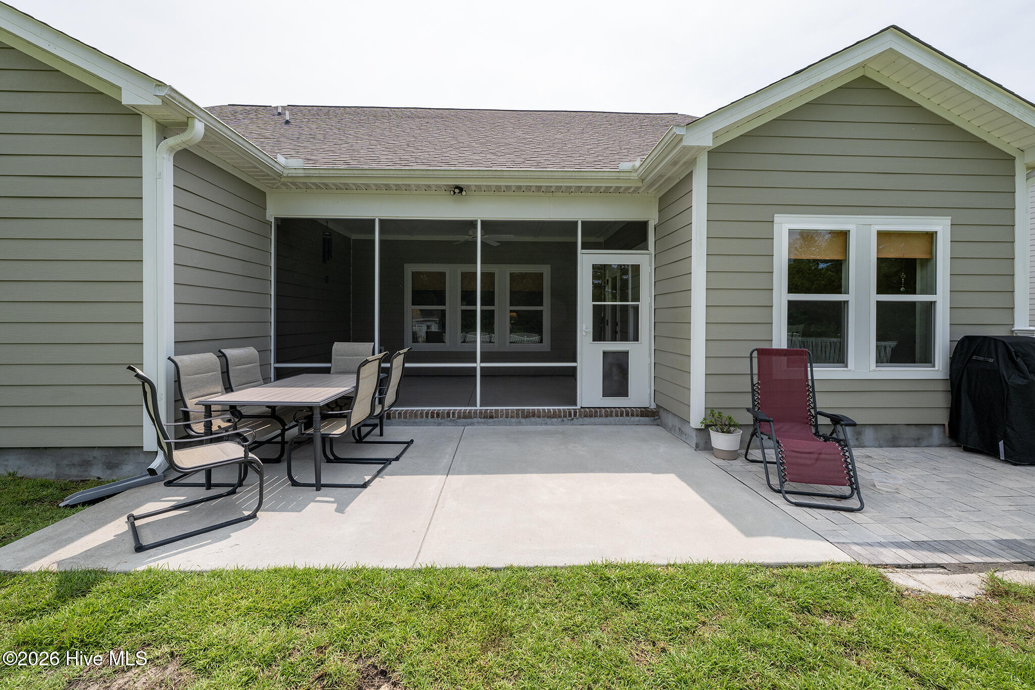 124 S Brightleaf Drive,Minnesott Beach
