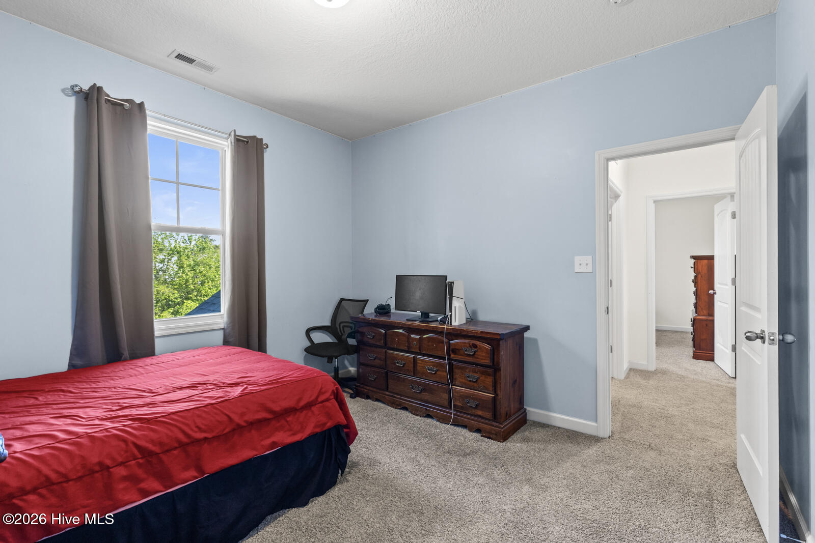 100568958 | Photo 27