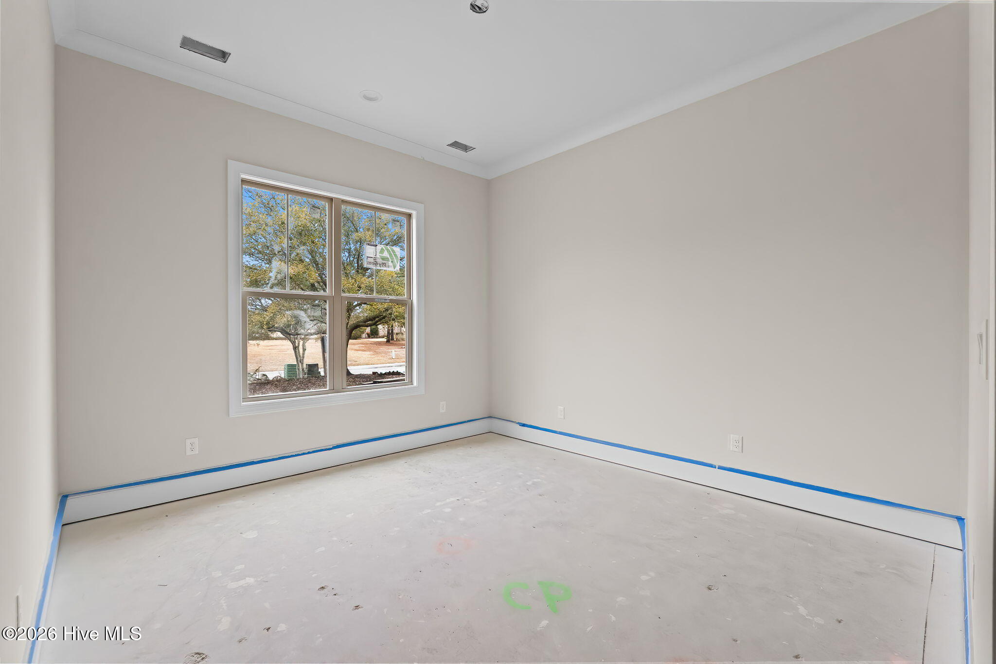 100568131 | Photo 26