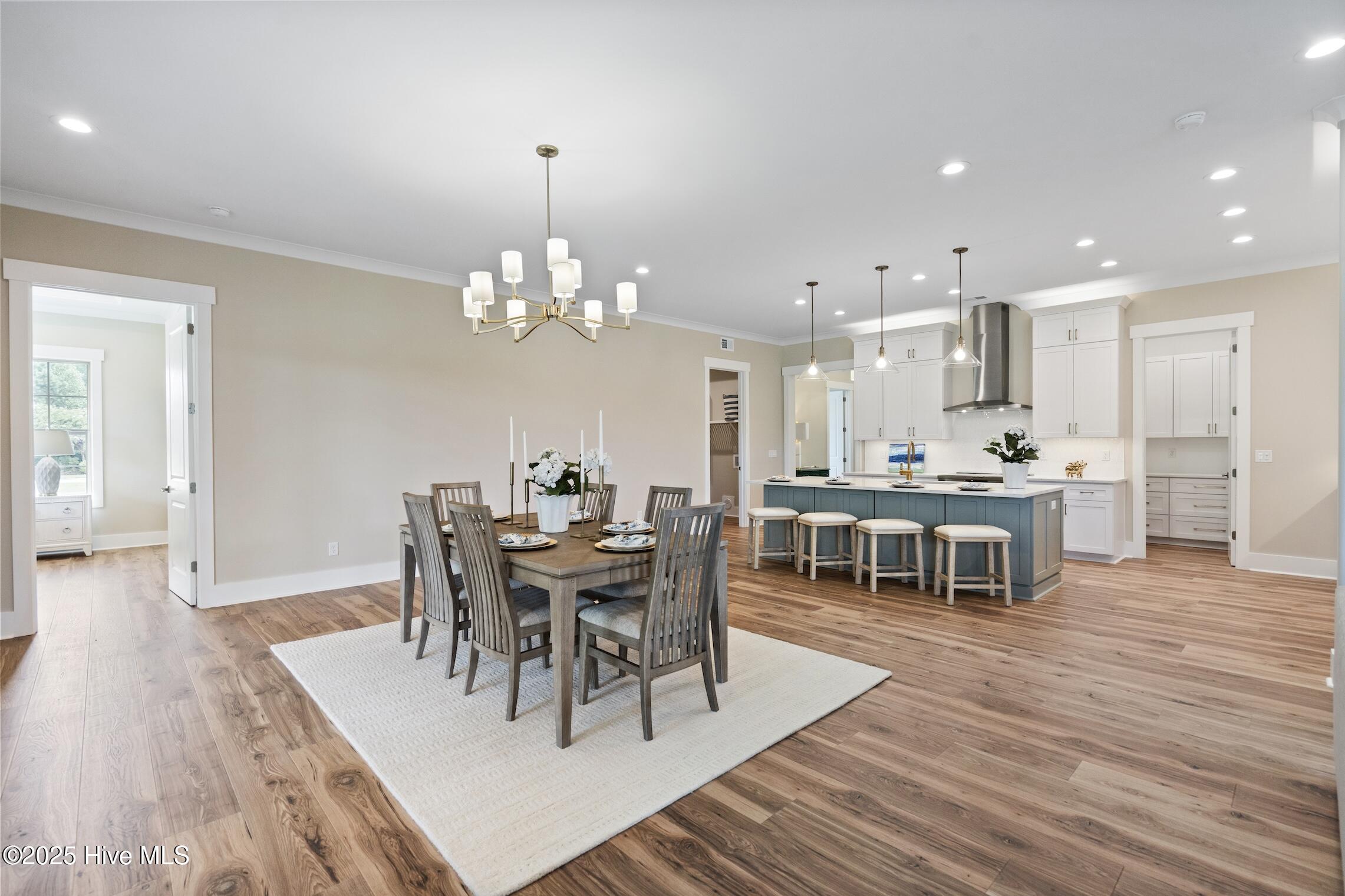 100537970 | Photo 17