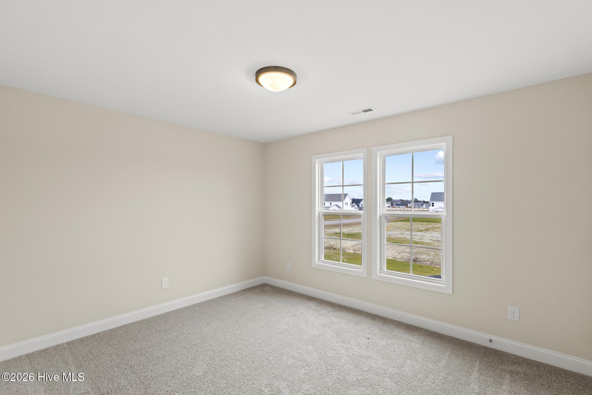 100516186 | Photo 19