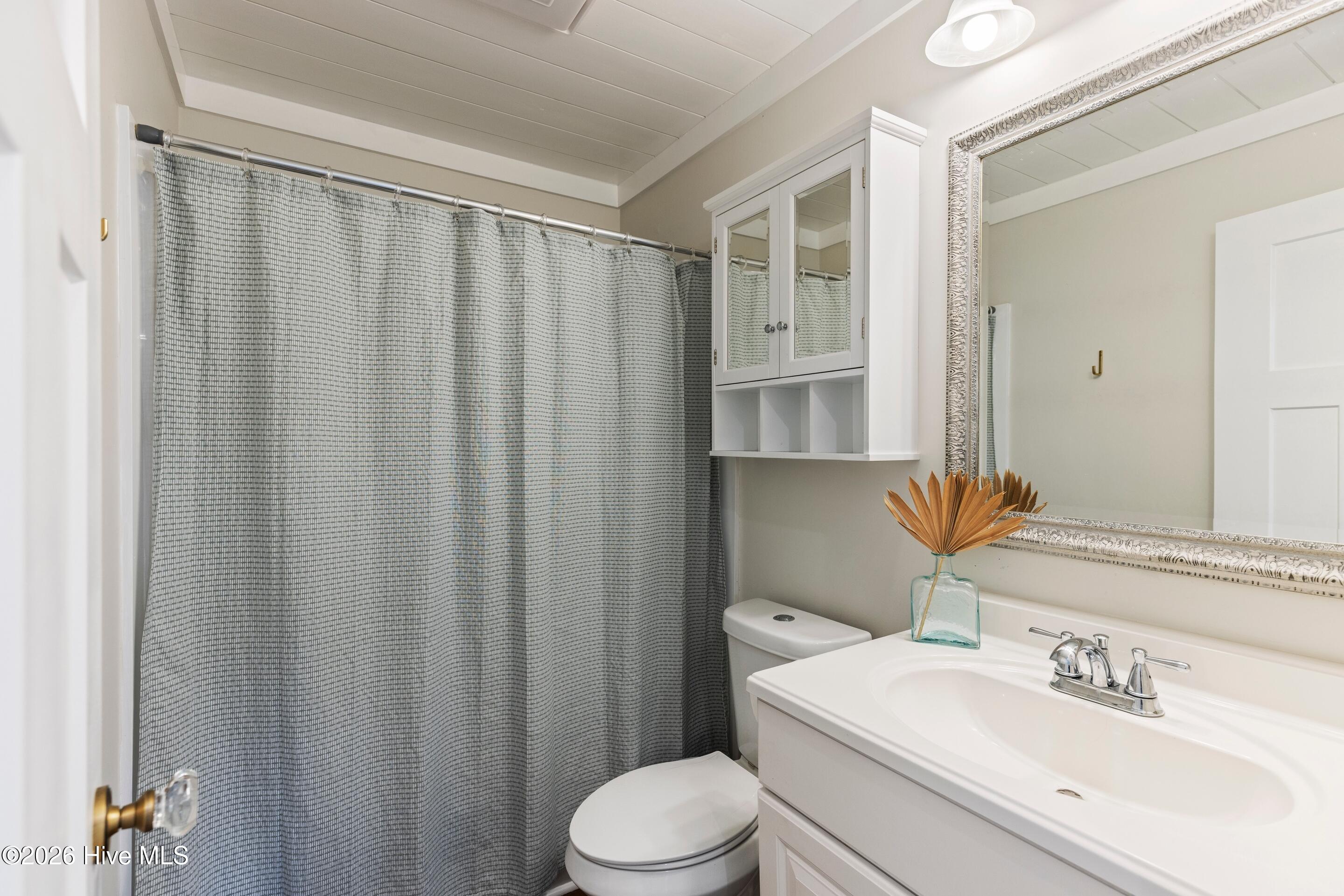 100547942 | Photo 34