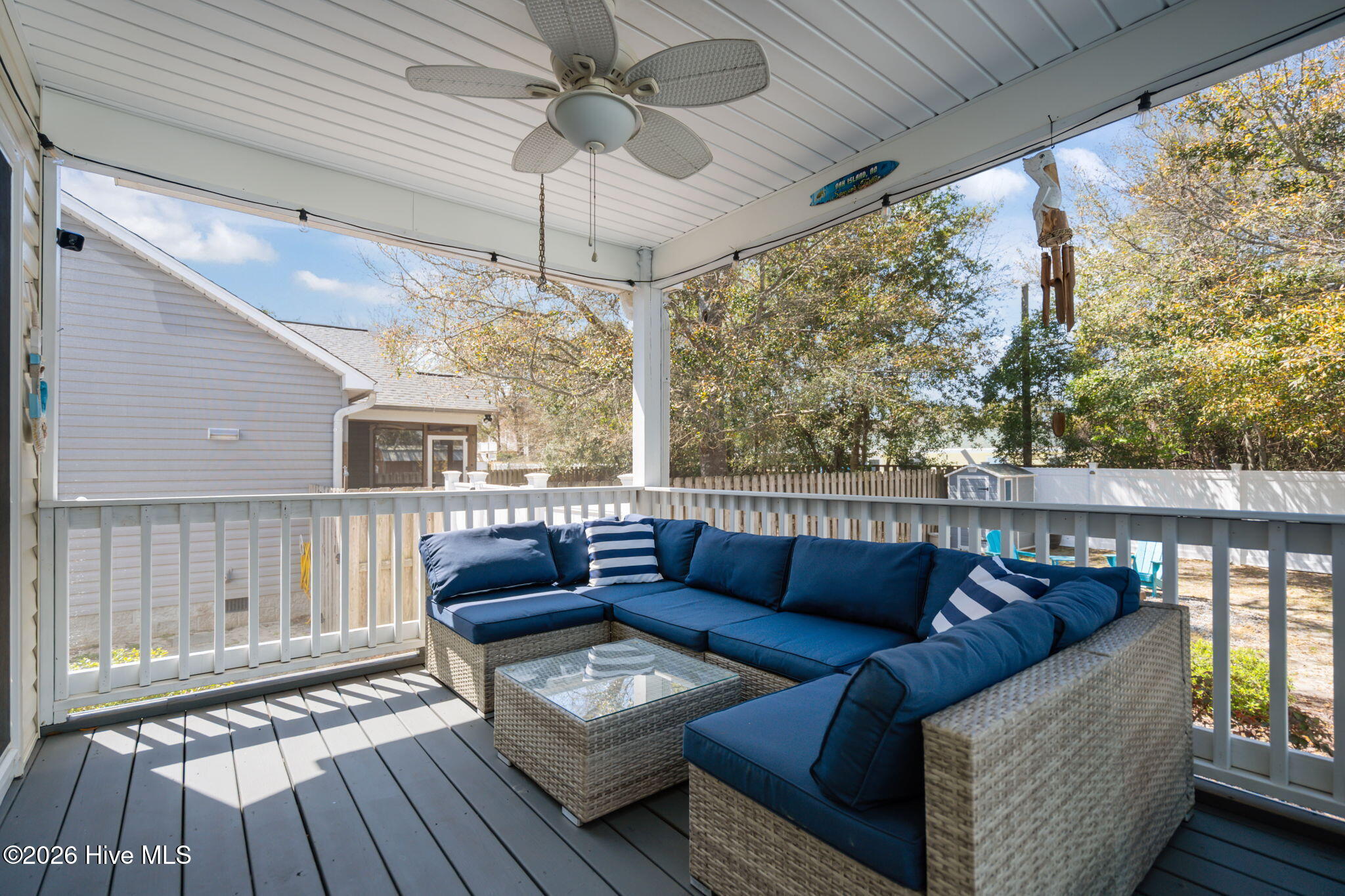 100564020 | Photo 30