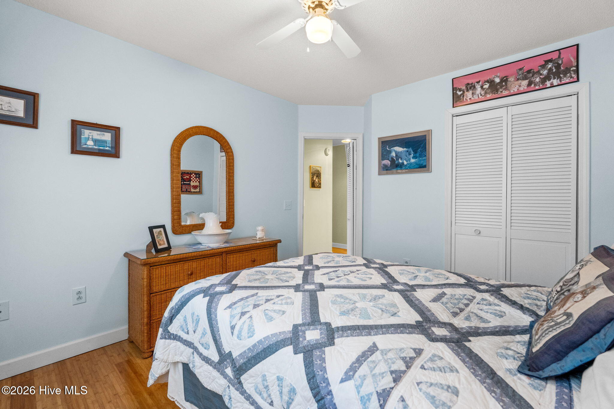 100568213 | Photo 31