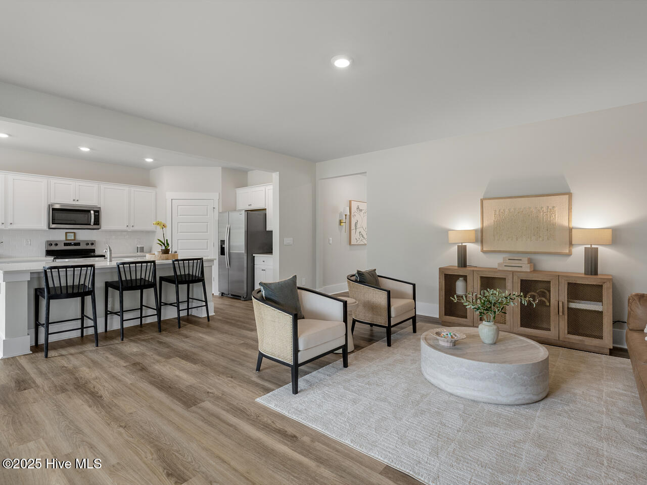 100554682 | Photo 18