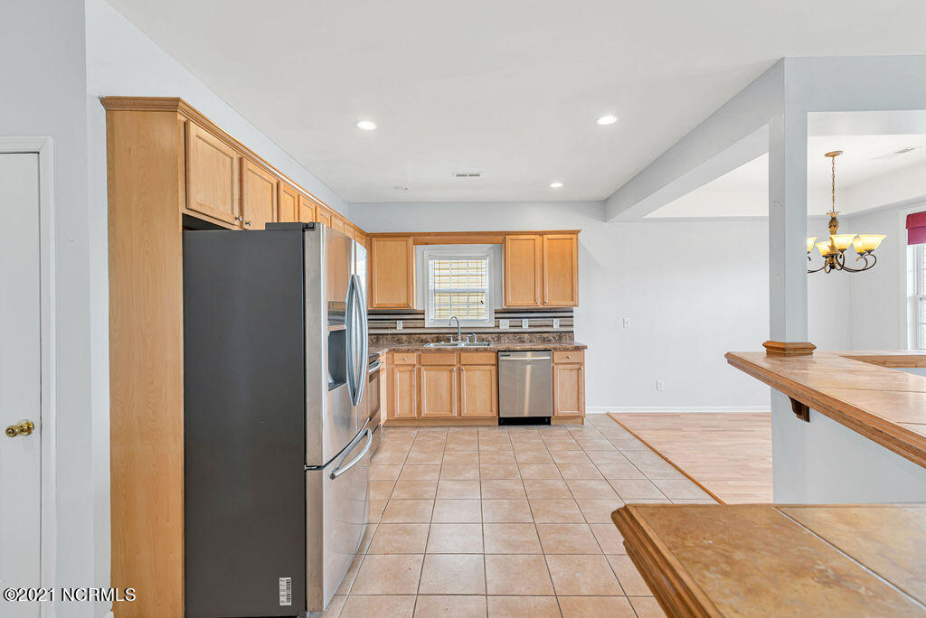 100530654 | Photo 10