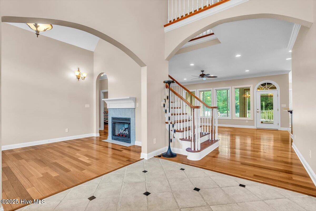 100534566 | Photo 18