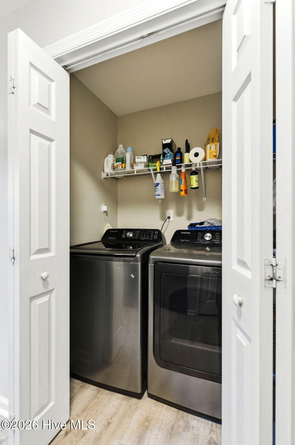 100563637 | Photo 16