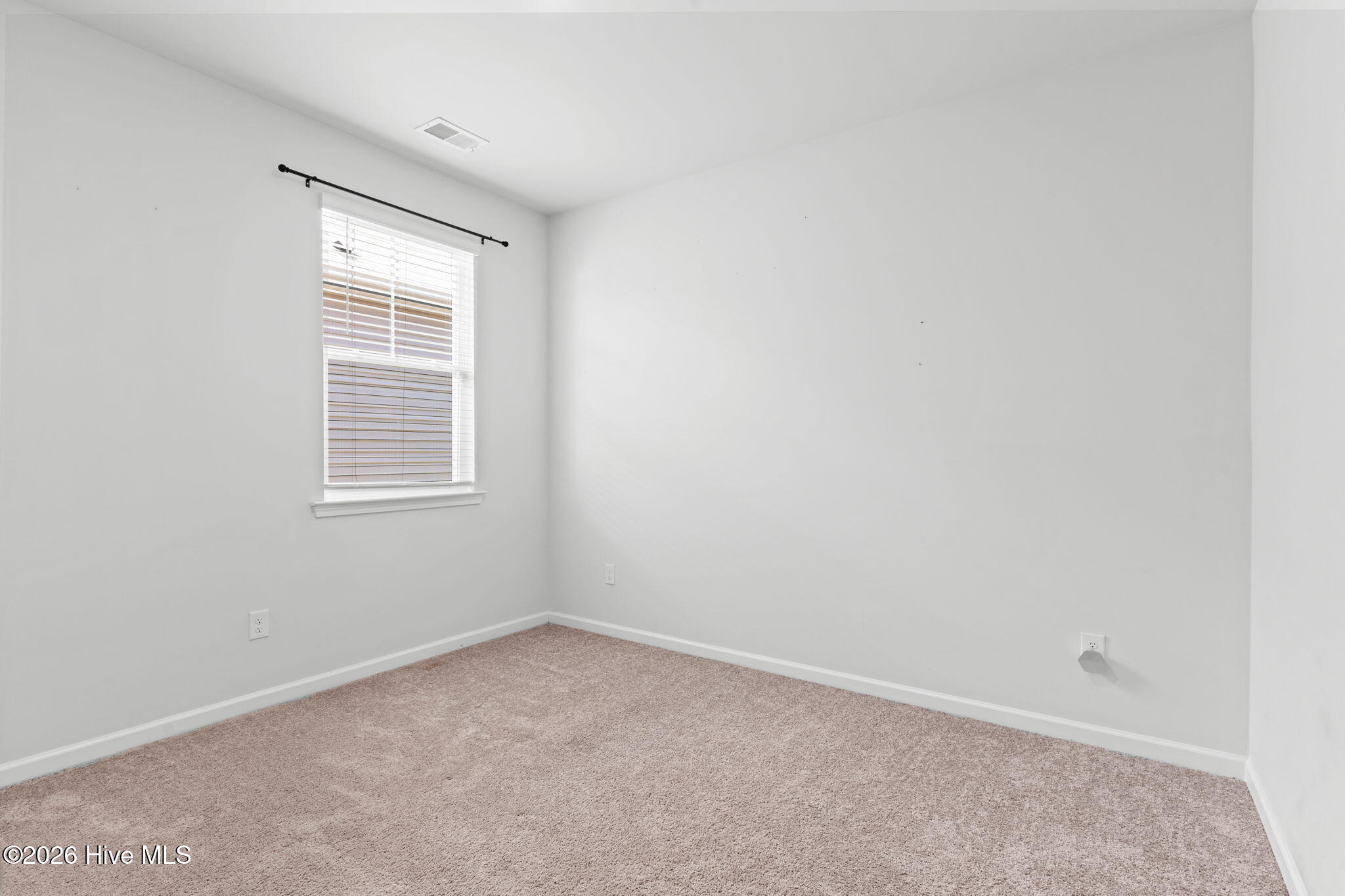 100556458 | Photo 28