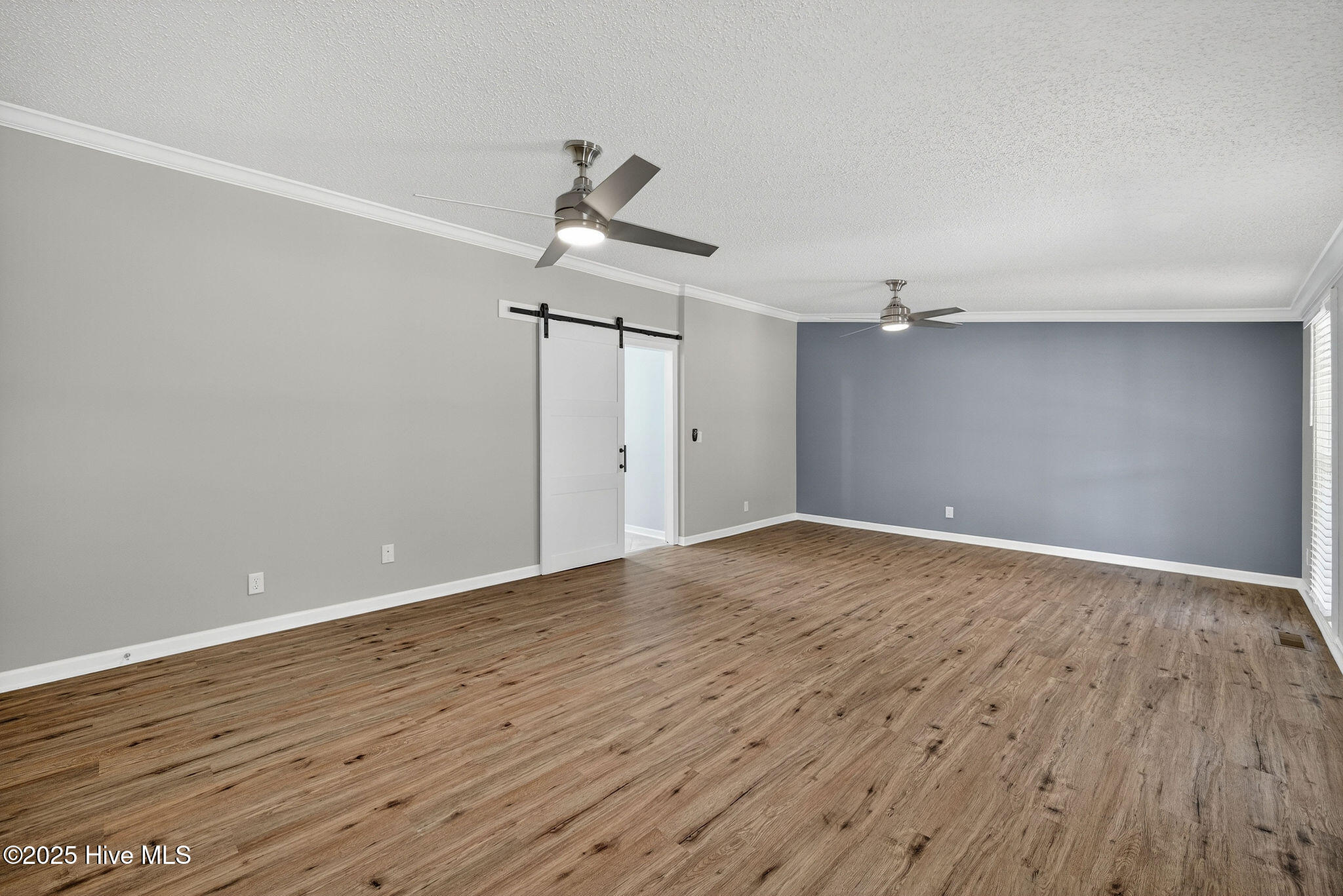 100540799 | Photo 22