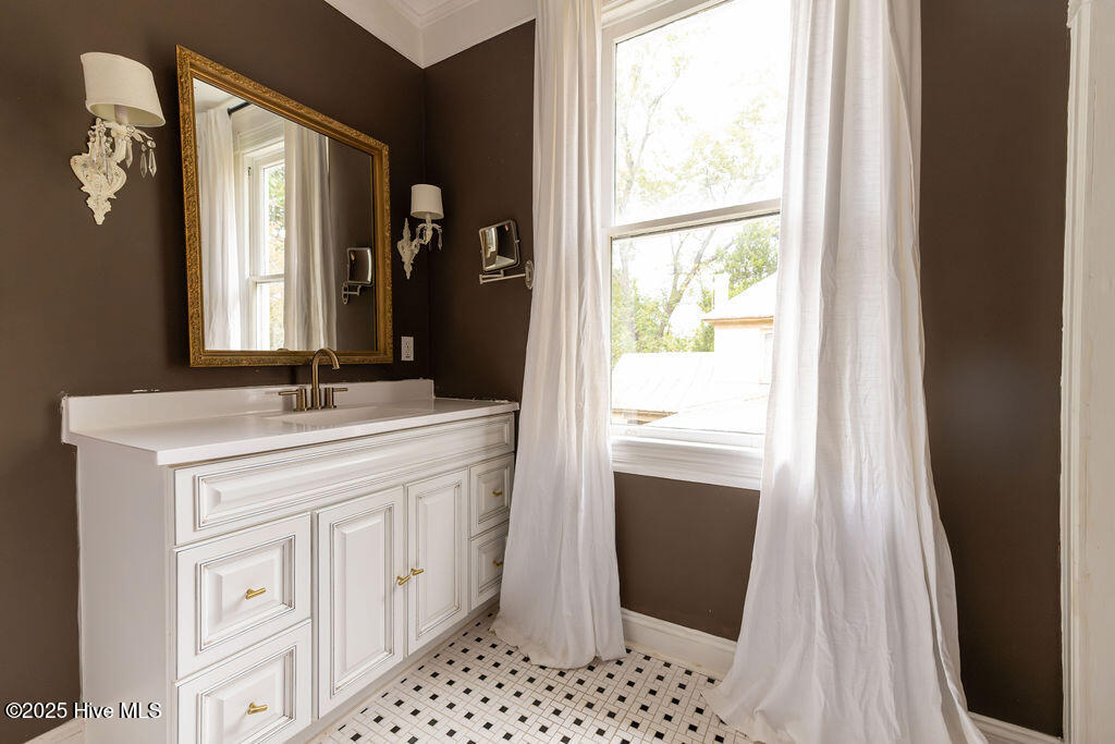 301 N Granville Street, Edenton, NC, 27932