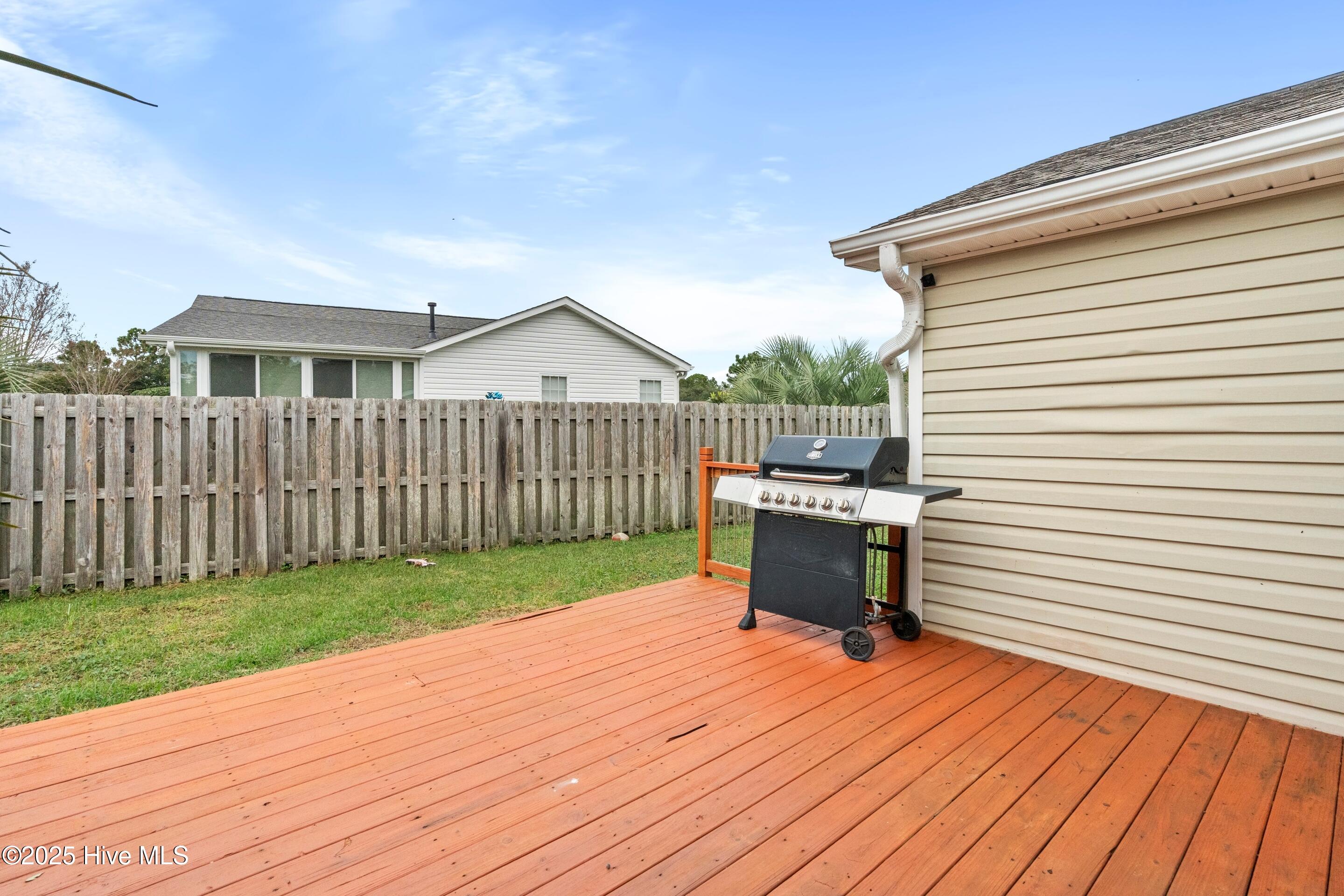 100538877 | Photo 44