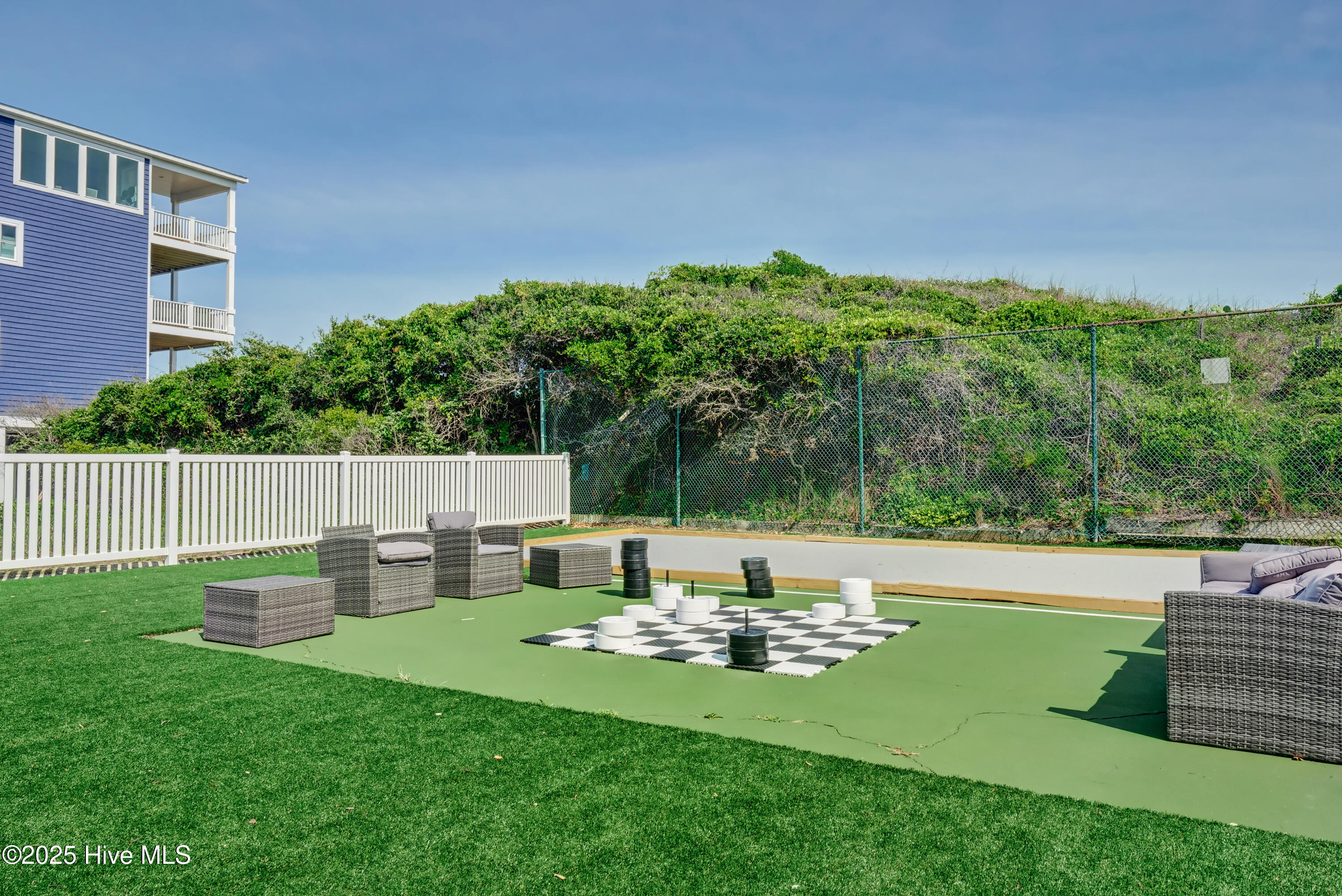 100517614 | Photo 37