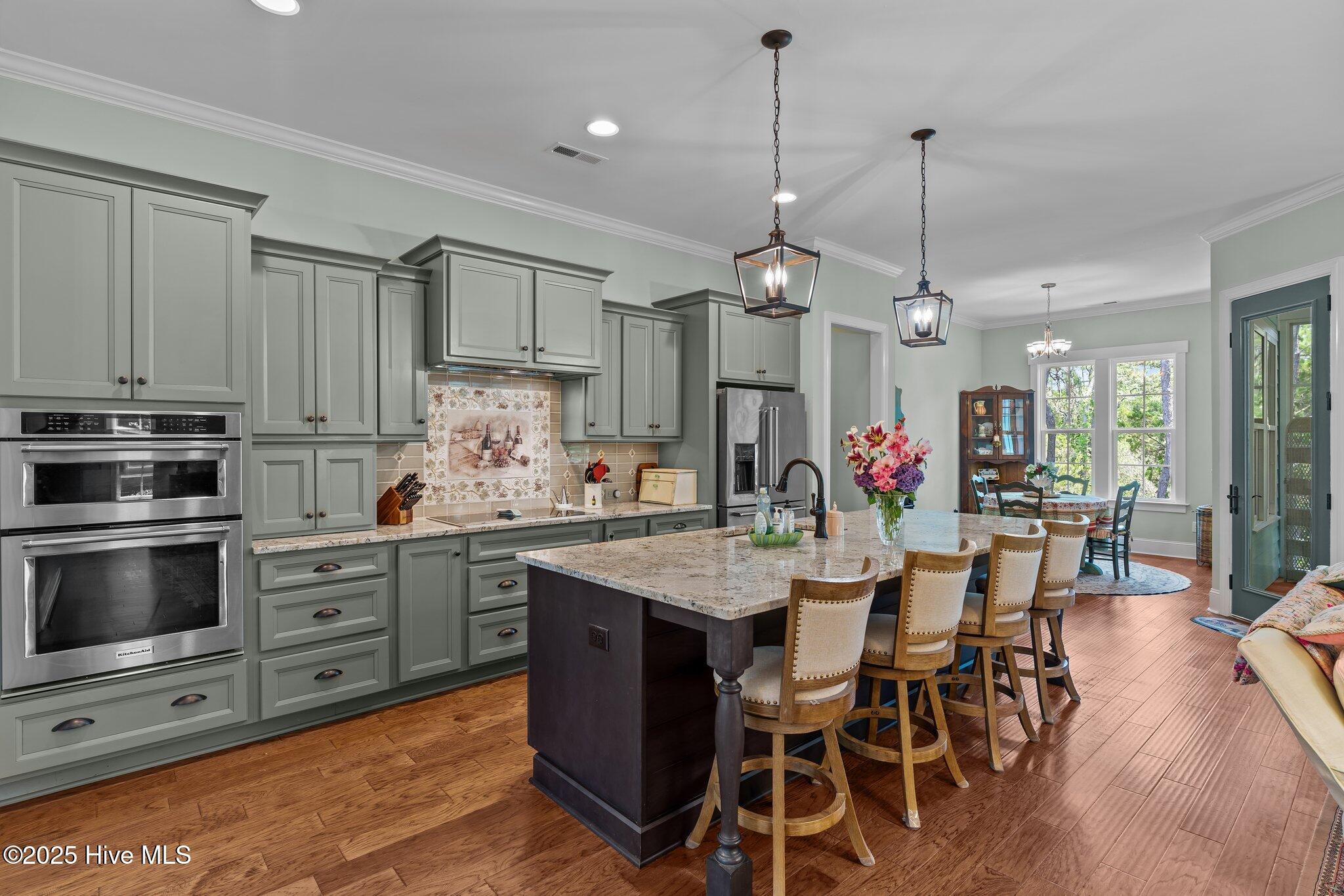 100513257 | Photo 16