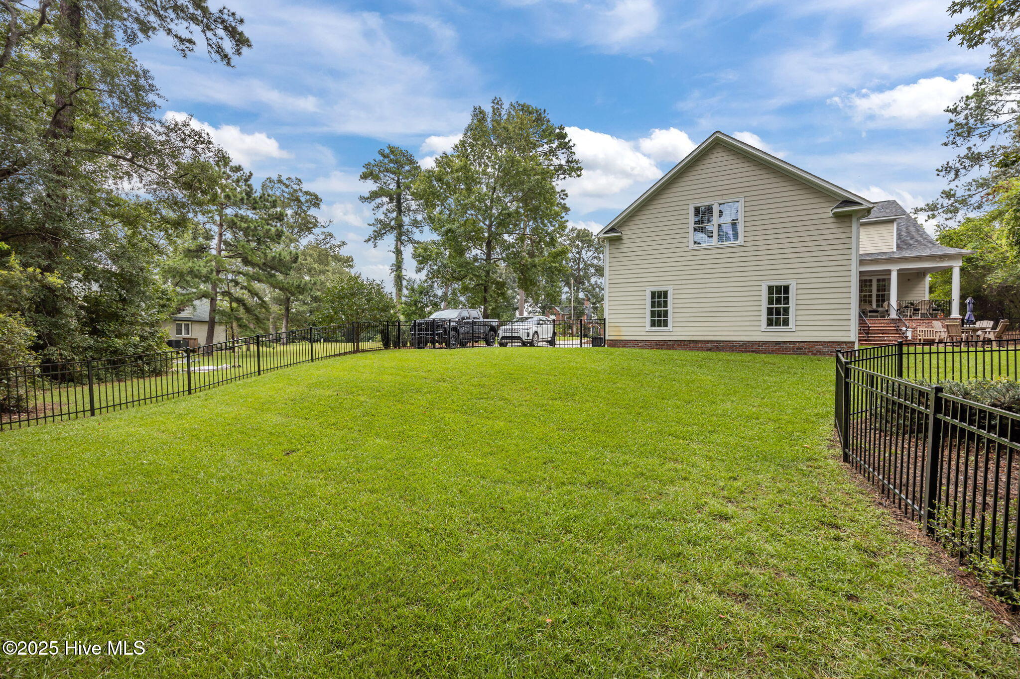 10-web-or-mls-0C0A2037