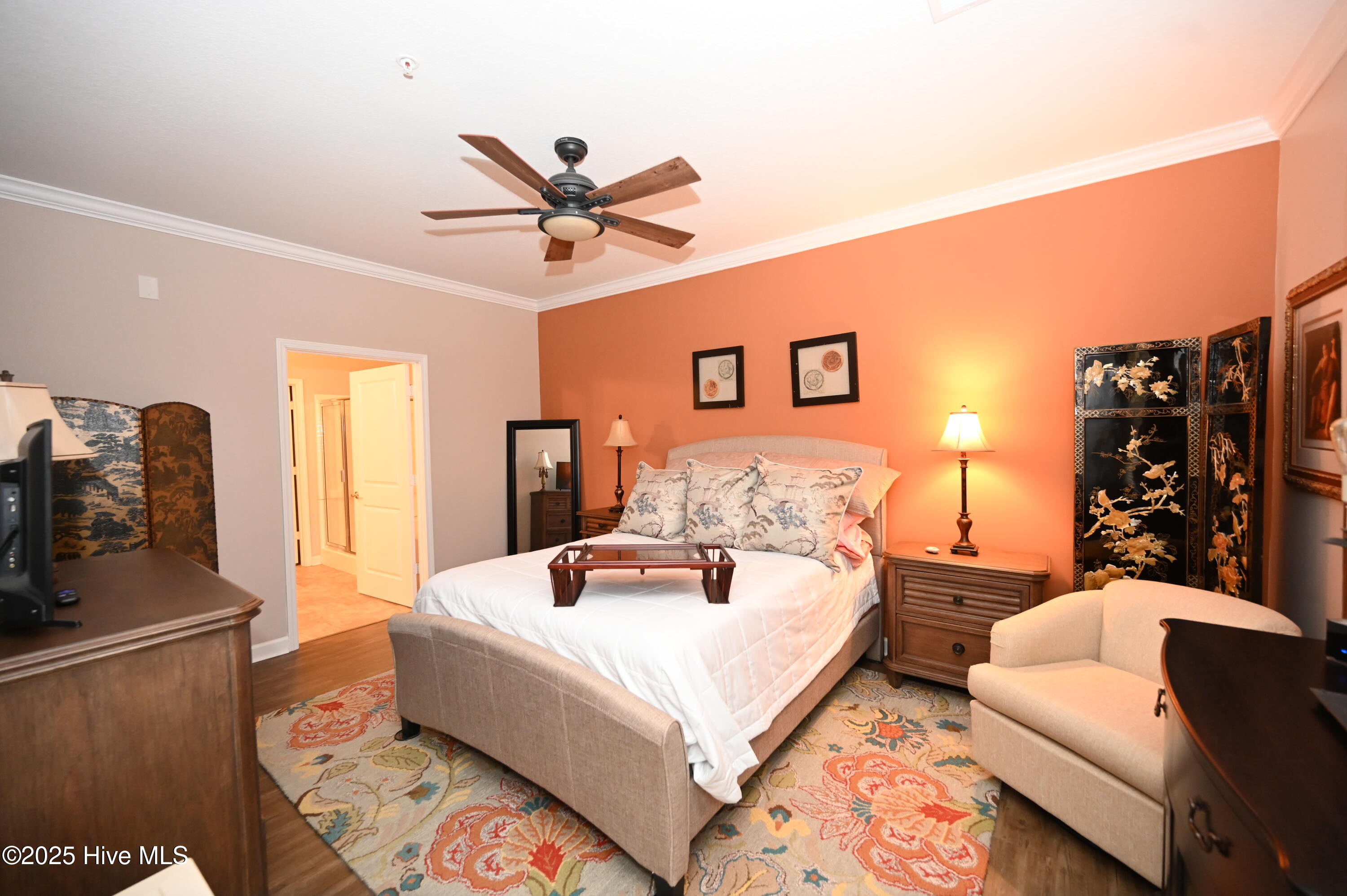 100547071 | Photo 12