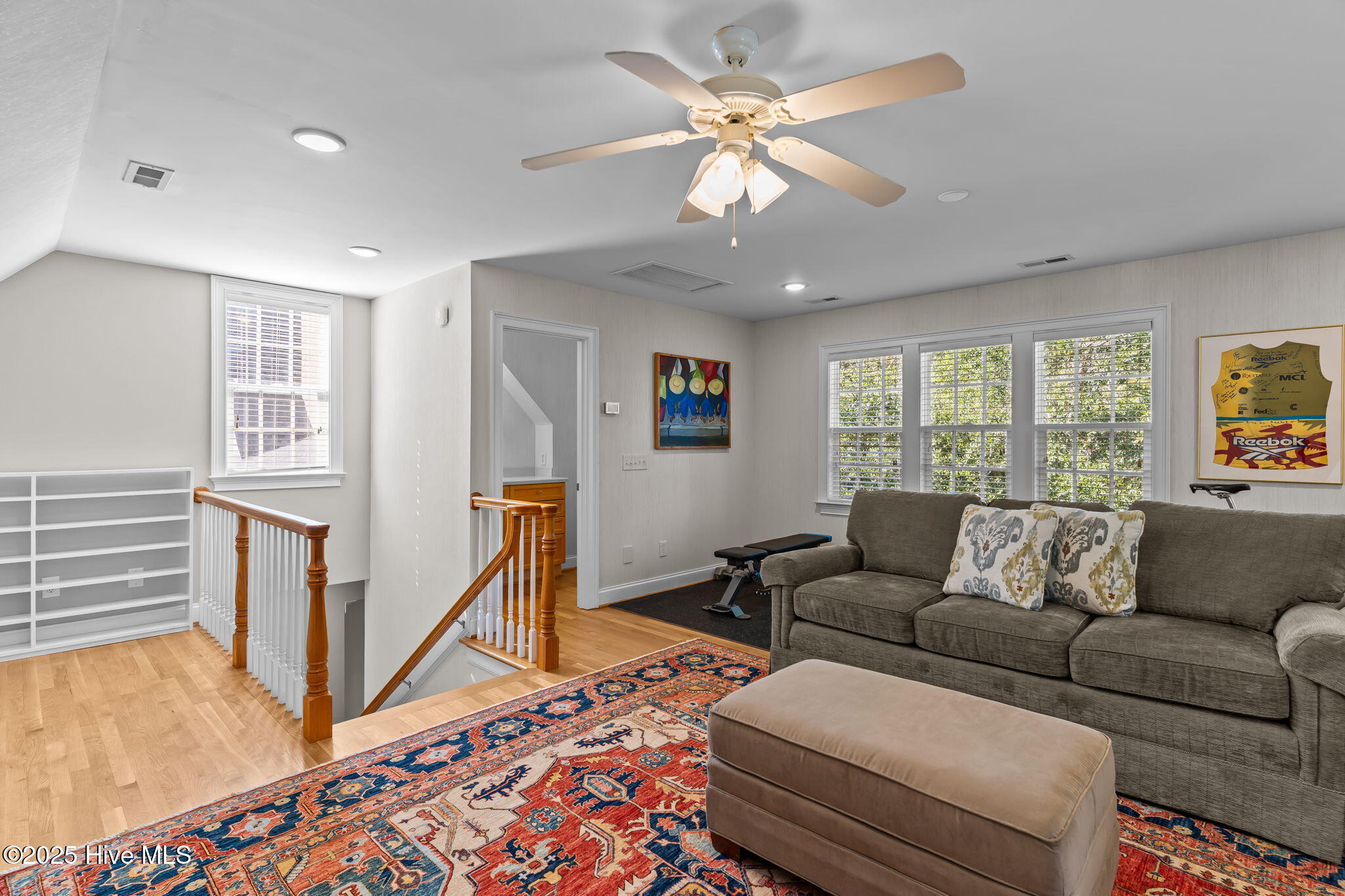 100538166 | Photo 35