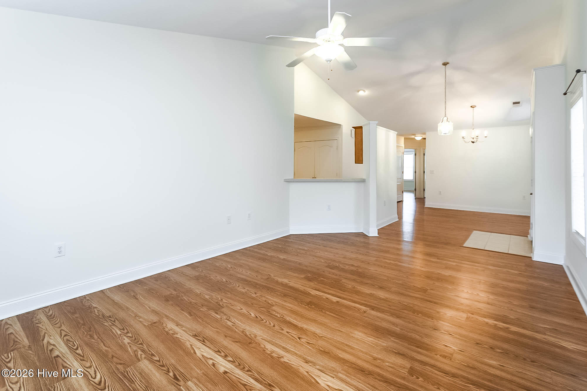 103 Treasure Cove,Newport