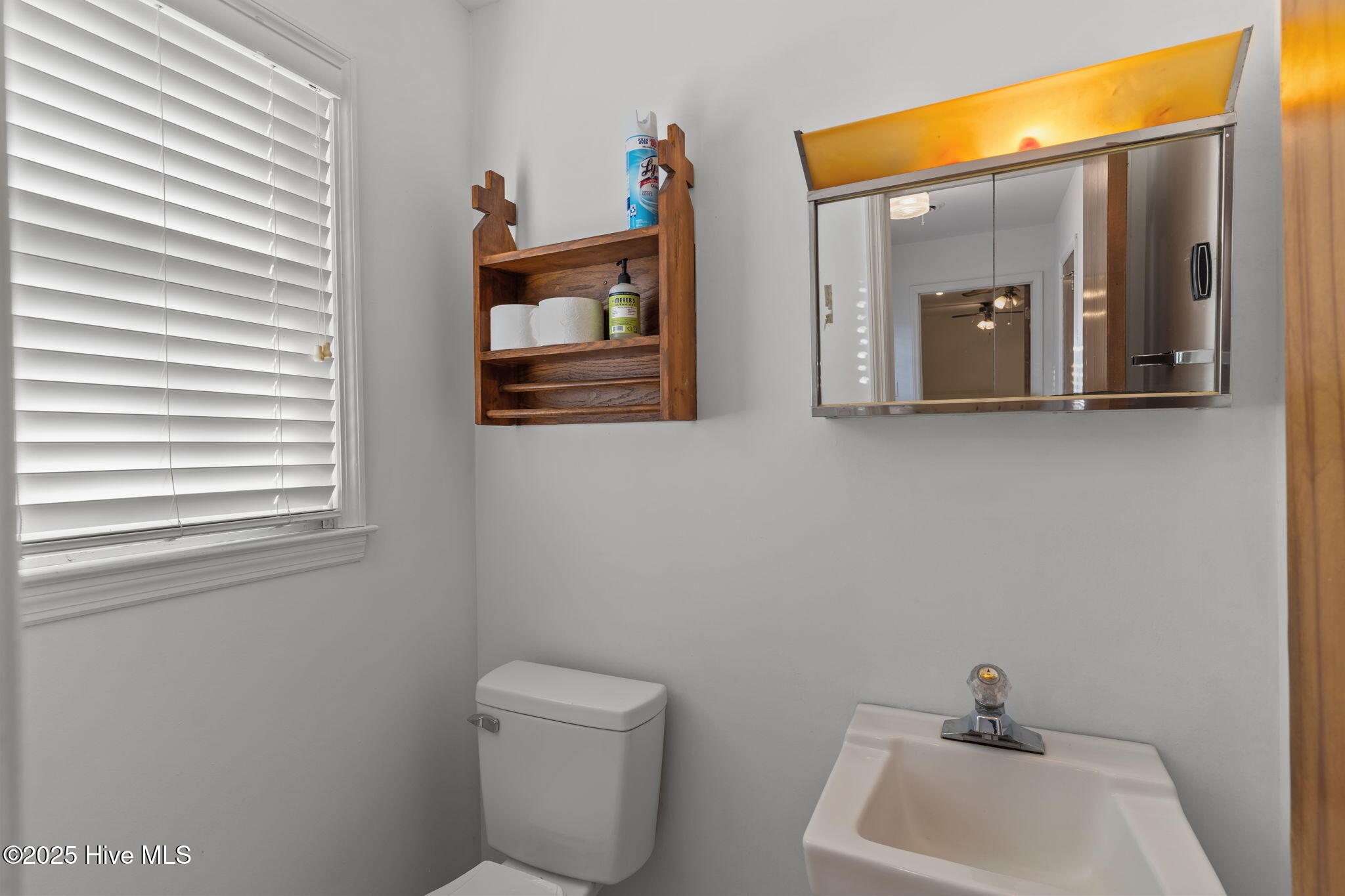 100545150 | Photo 12