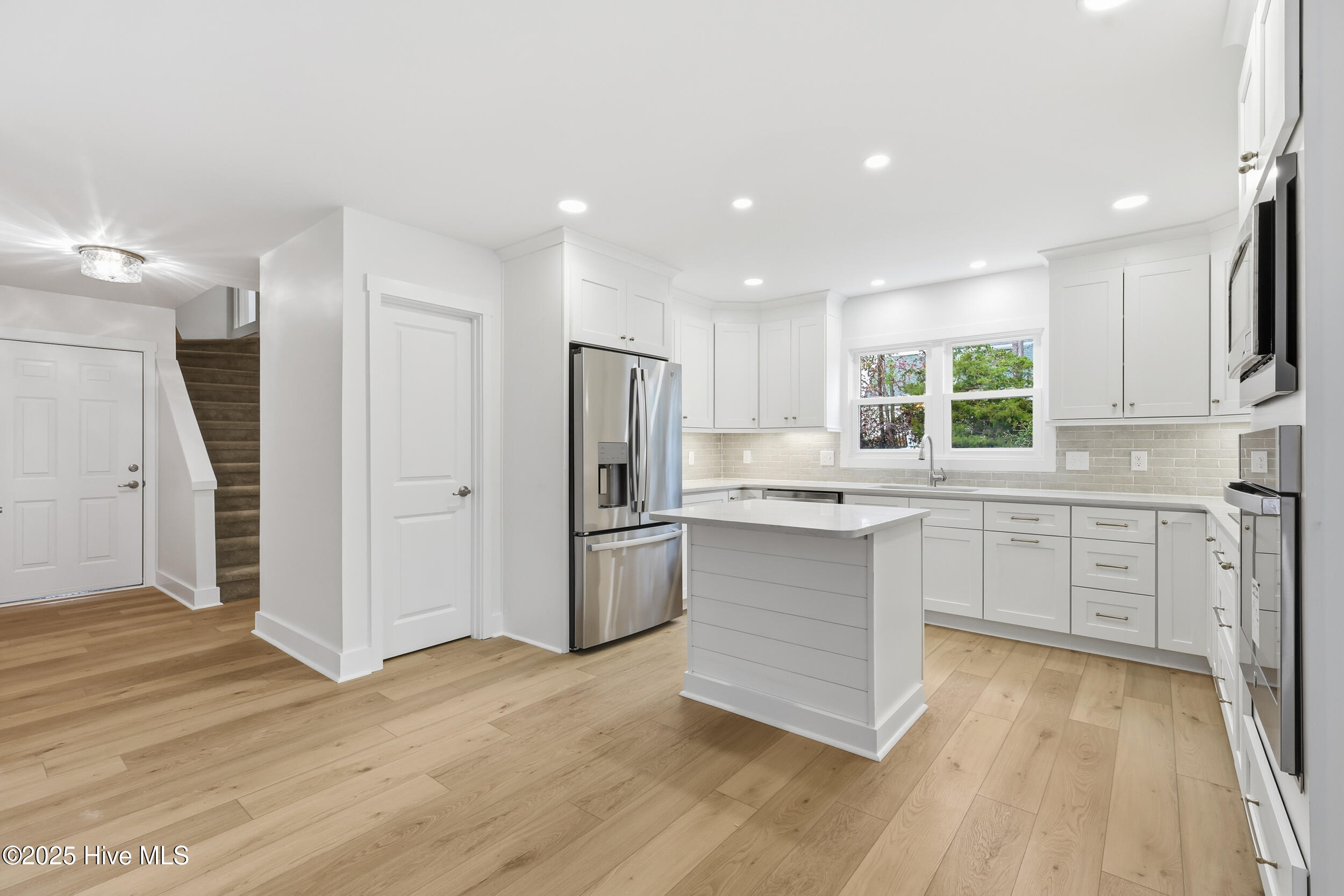 100544794 | Photo 23