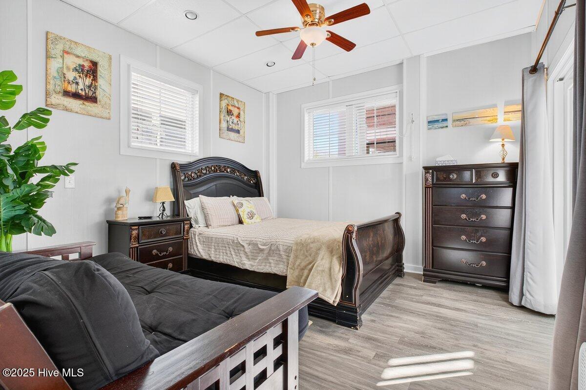 100538364 | Photo 50