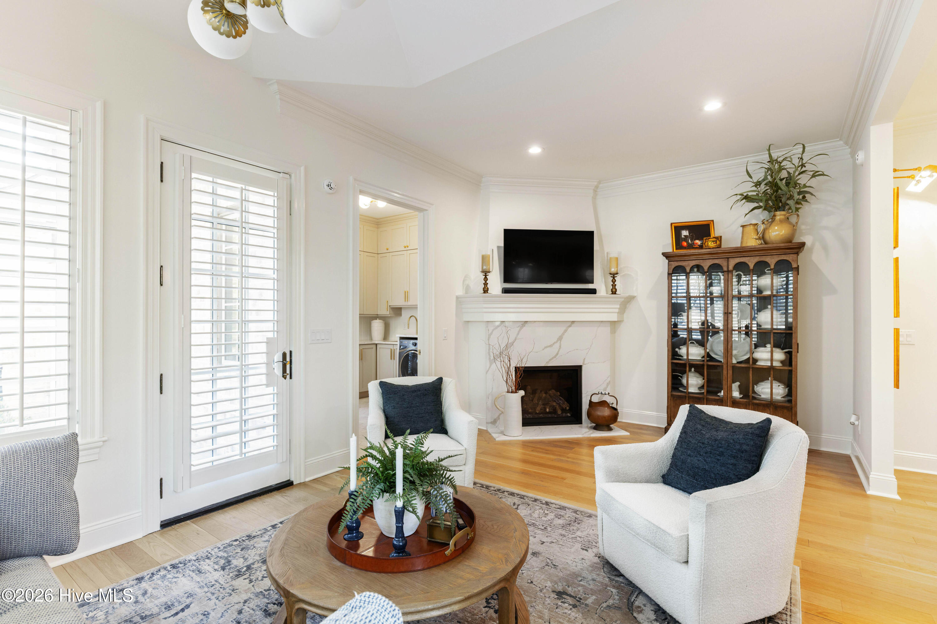 100555813 | Photo 34