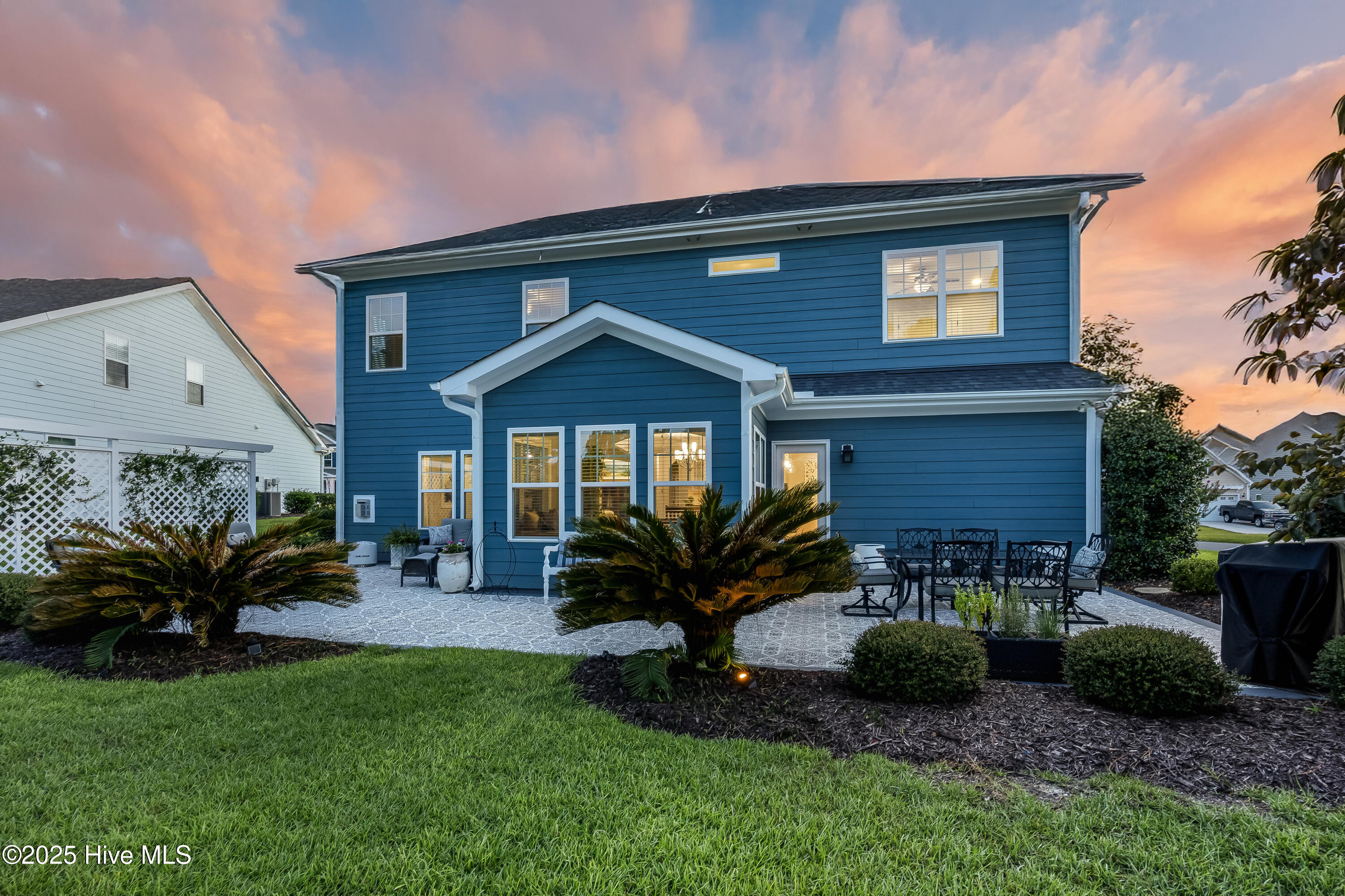 100519414 | Photo 52