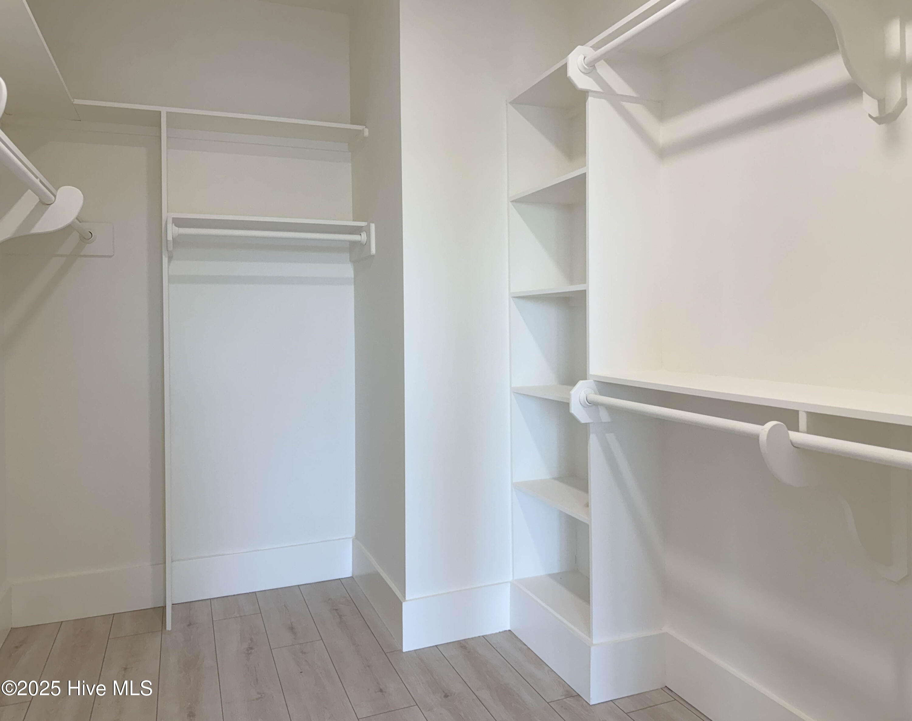 100539536 | Photo 115