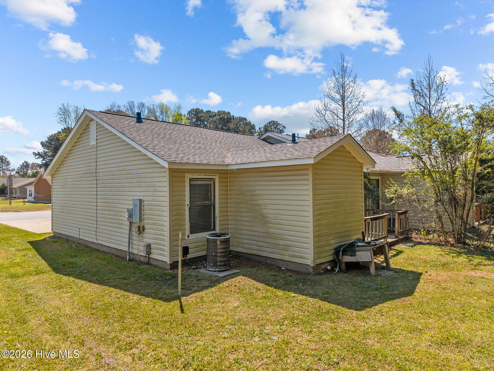 100563578 | Photo 31