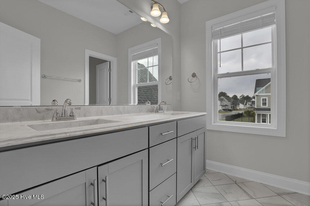 100500102 | Photo 39