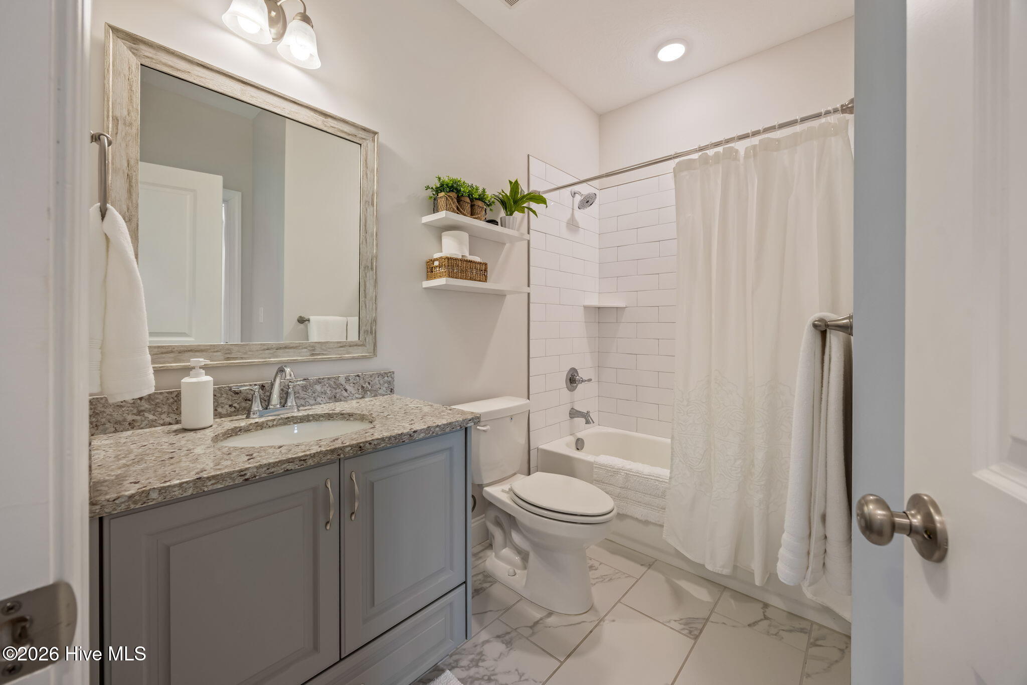 31-web-or-mls-235 Prominence Drive-28