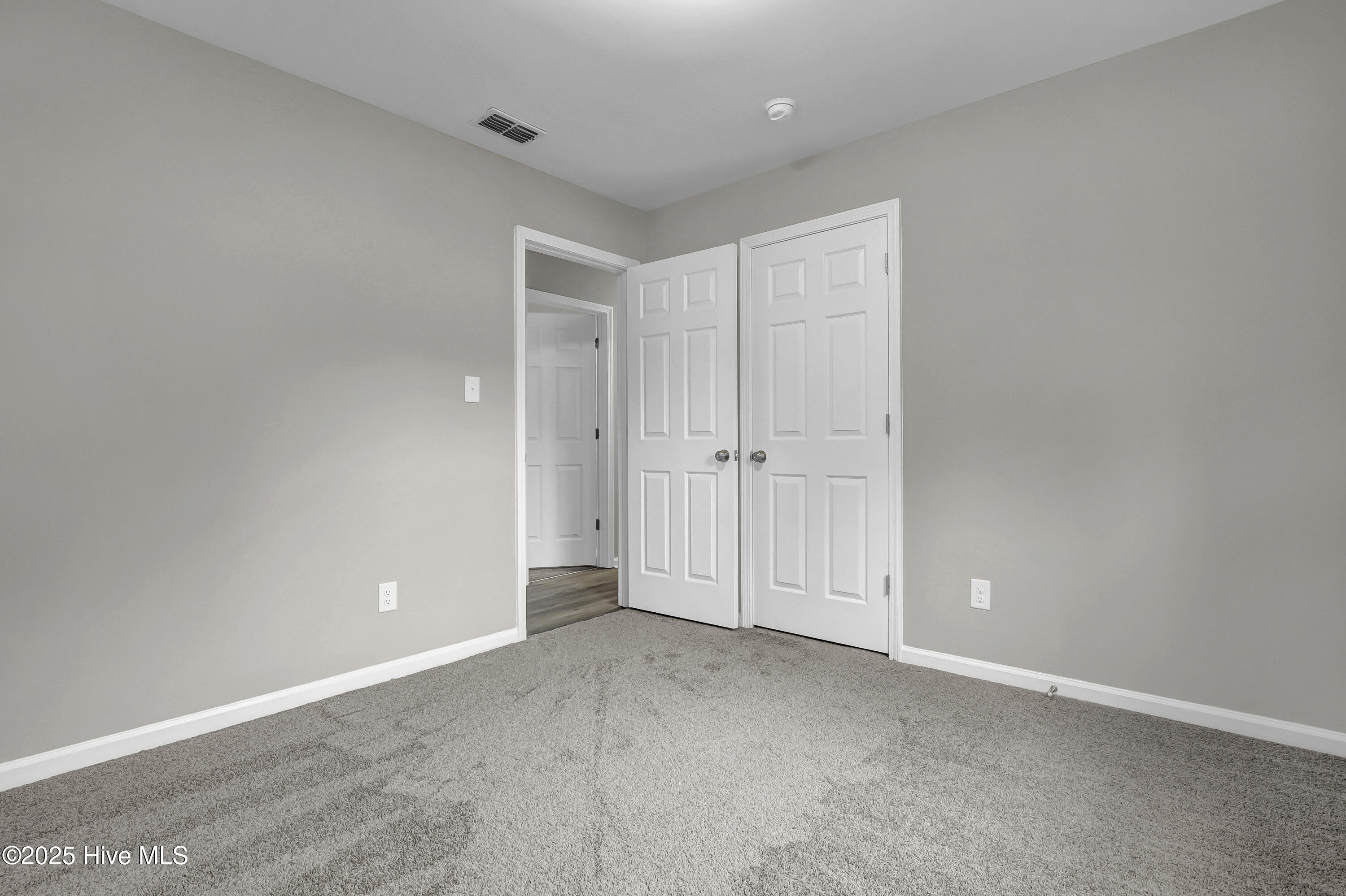 100536825 | Photo 19