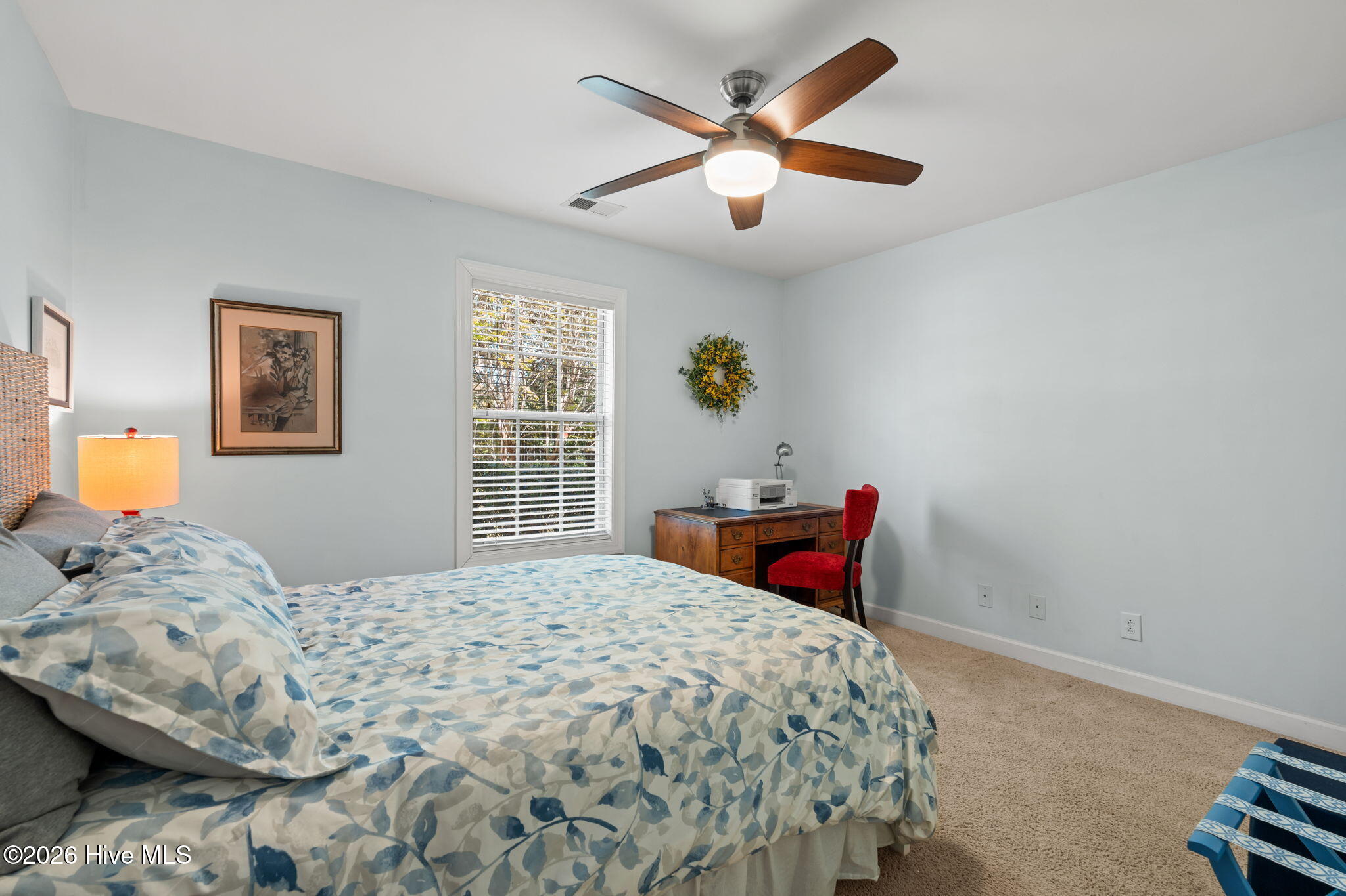 100567853 | Photo 34