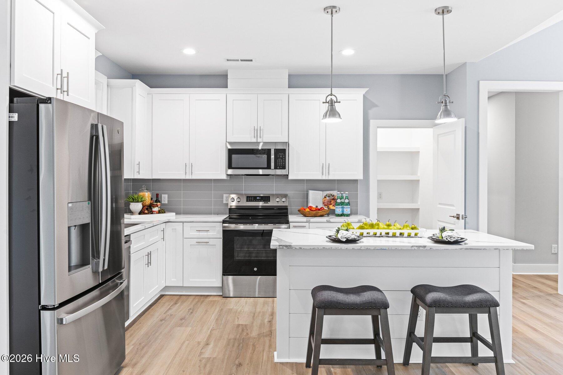 100554265 | Photo 10