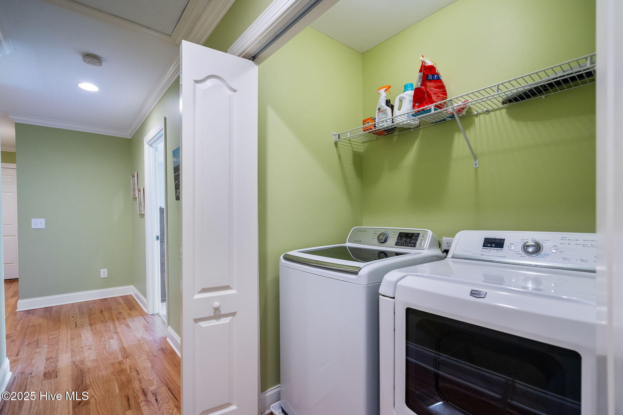 100555511 | Photo 48