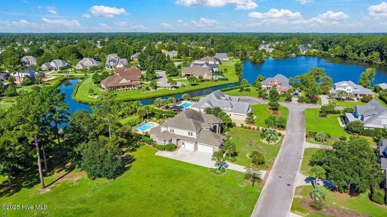 100534476 | Photo 65