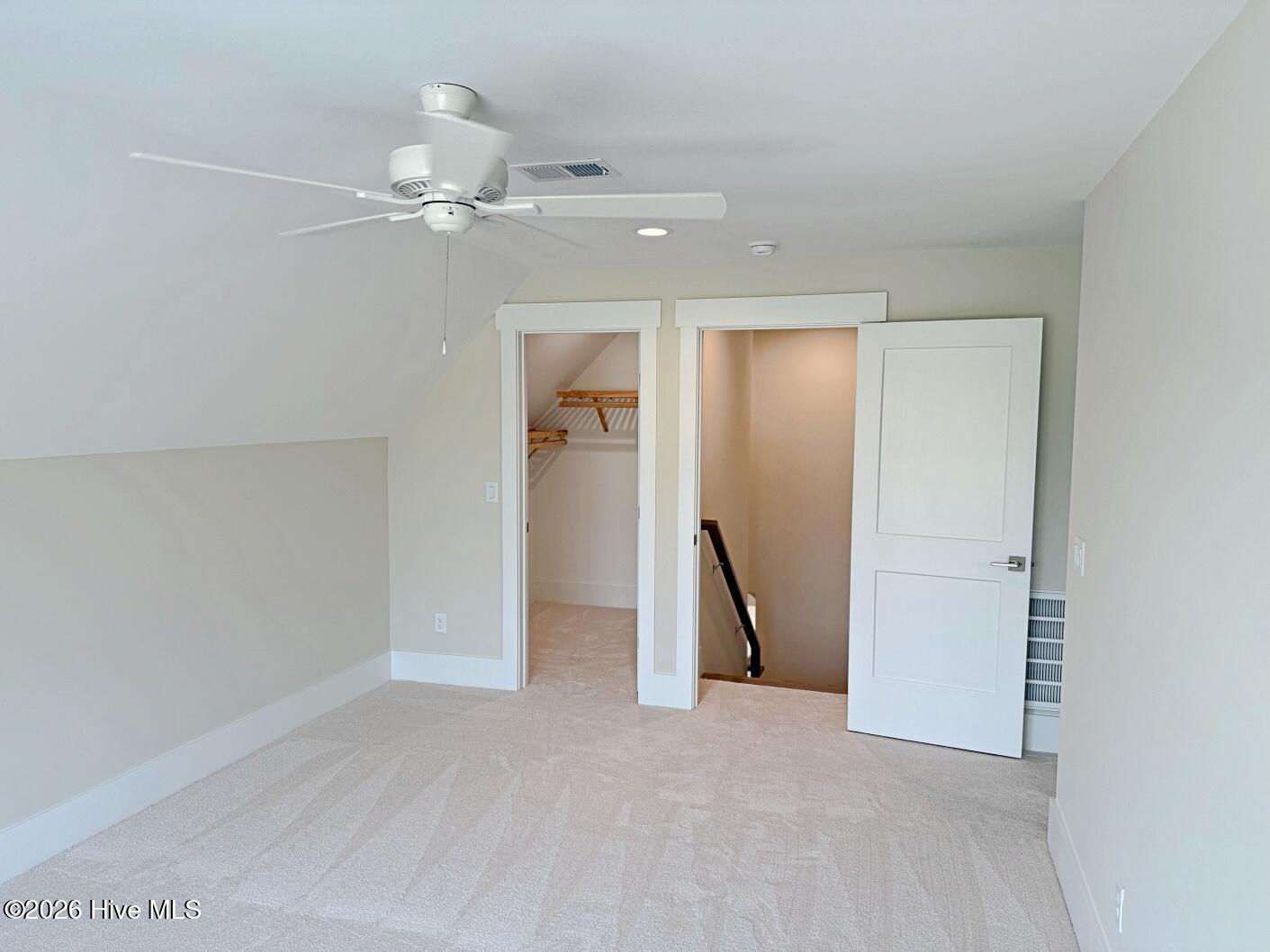 100537171 | Photo 22