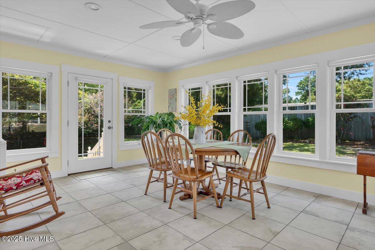 100542832 | Photo 24