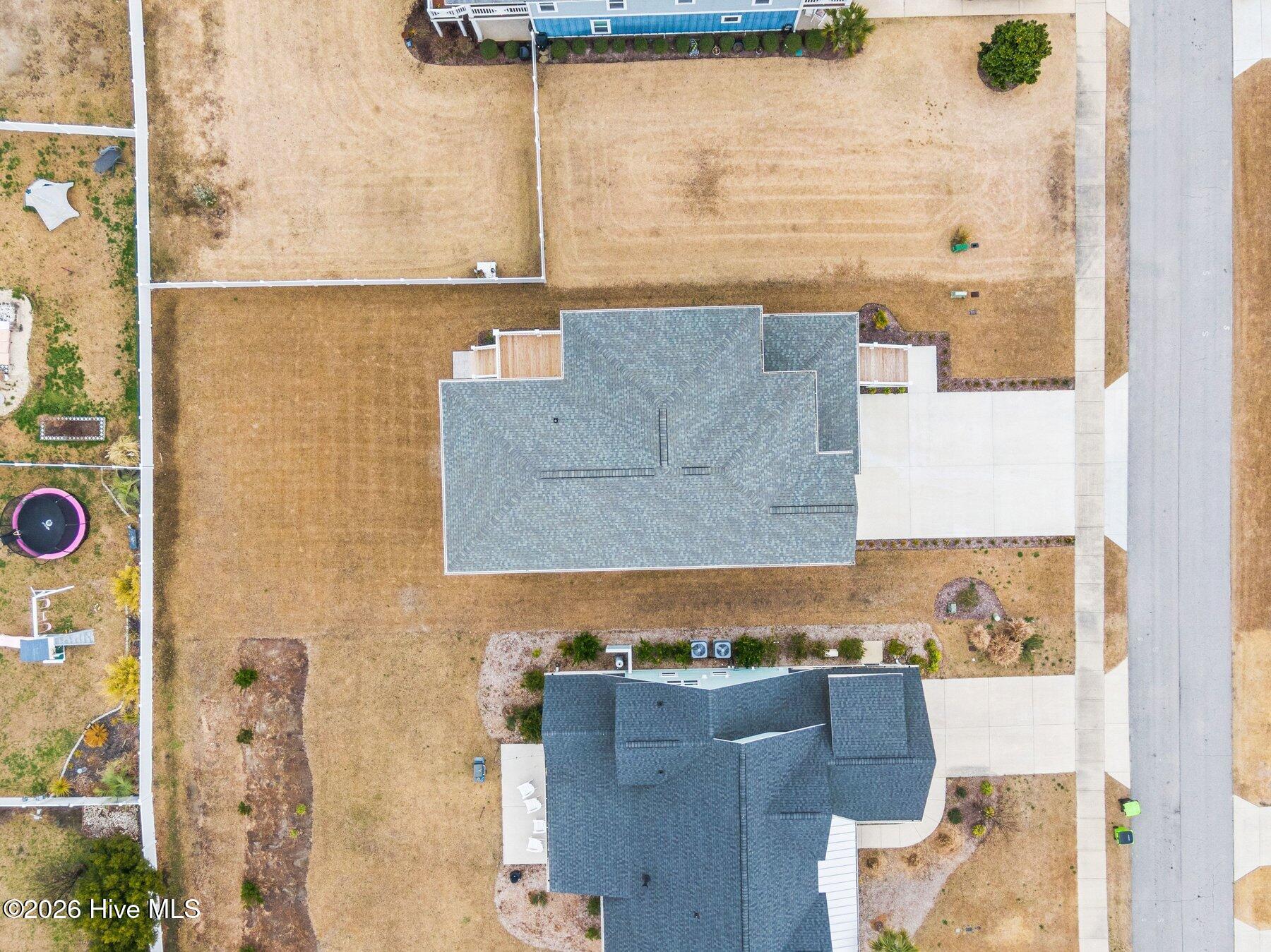 100558879 | Photo 45