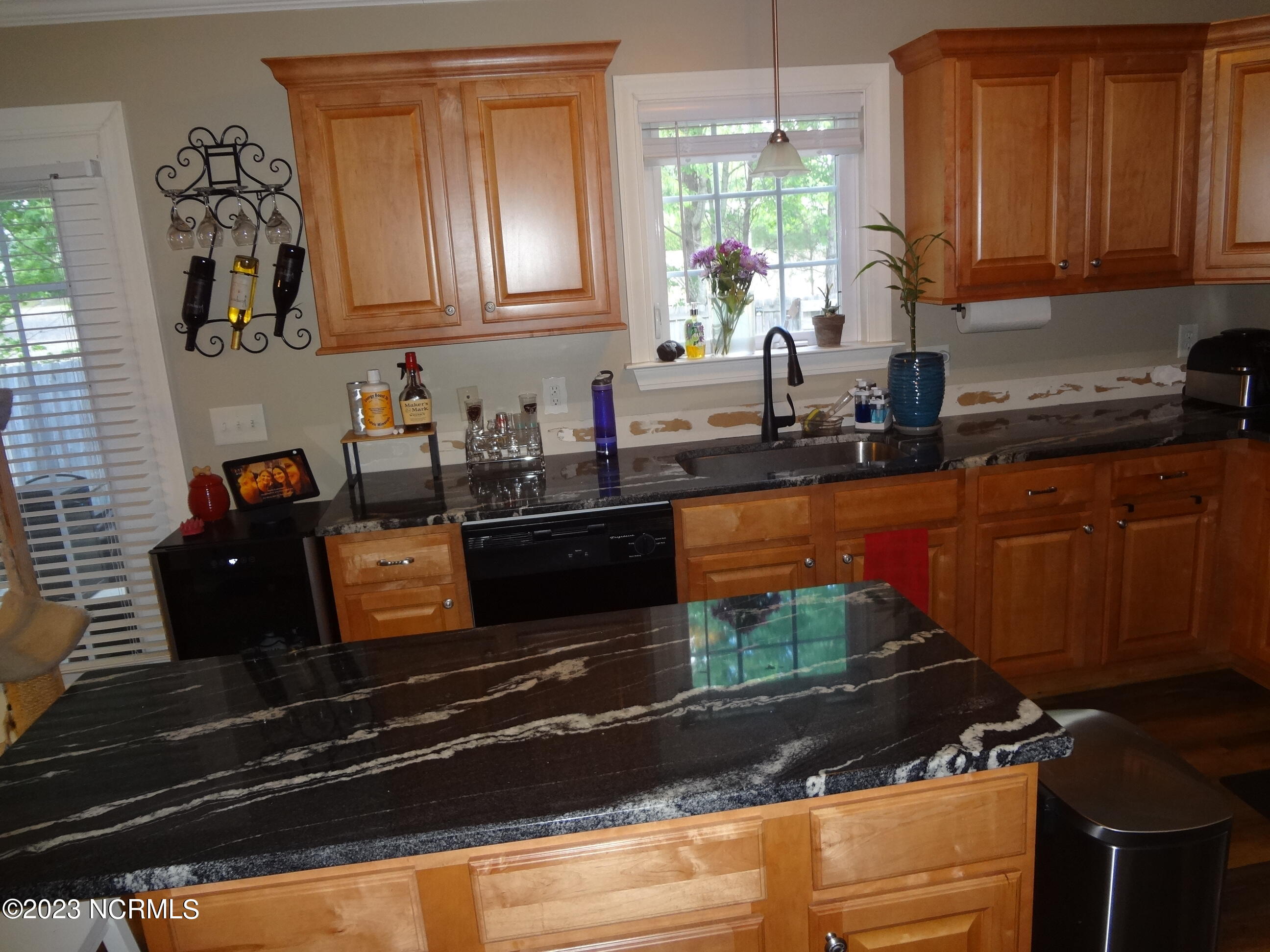 205 South Pointe Drive UNIT B, Winterville, NC, 28590